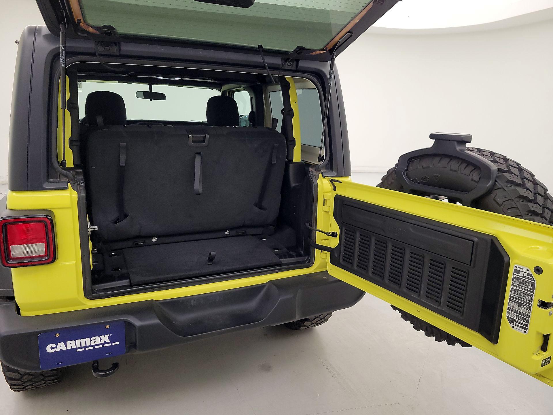 Thumbnail: 2023 Jeep Wrangler - 18