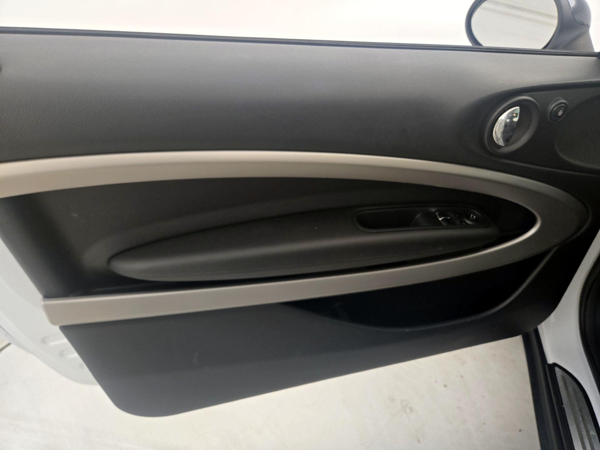 Thumbnail: 2015 MINI Cooper Paceman - 12