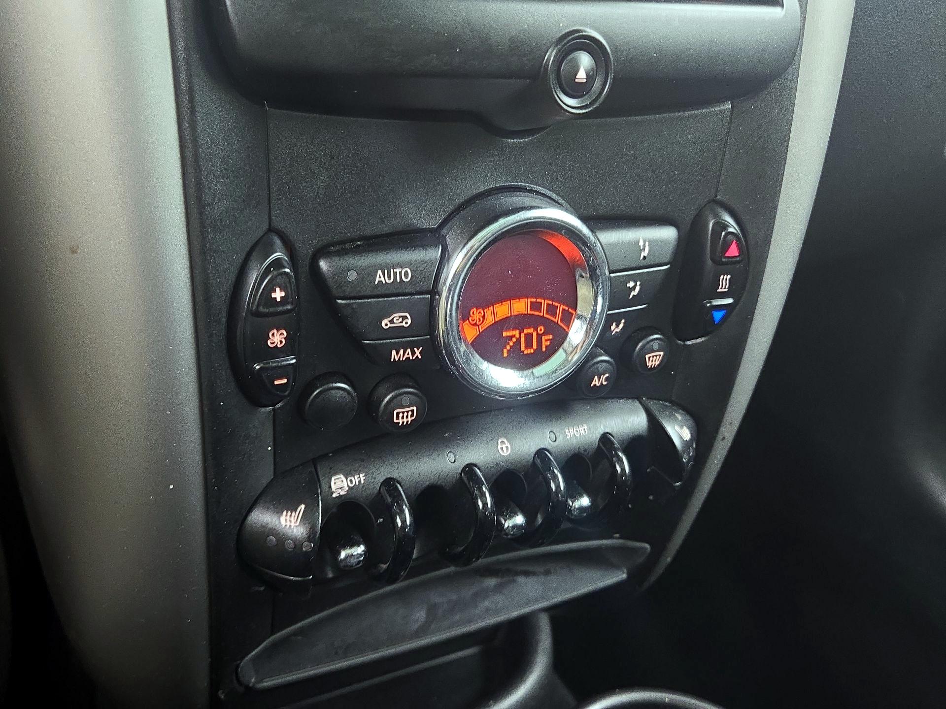 Thumbnail: 2015 MINI Cooper Paceman - 14