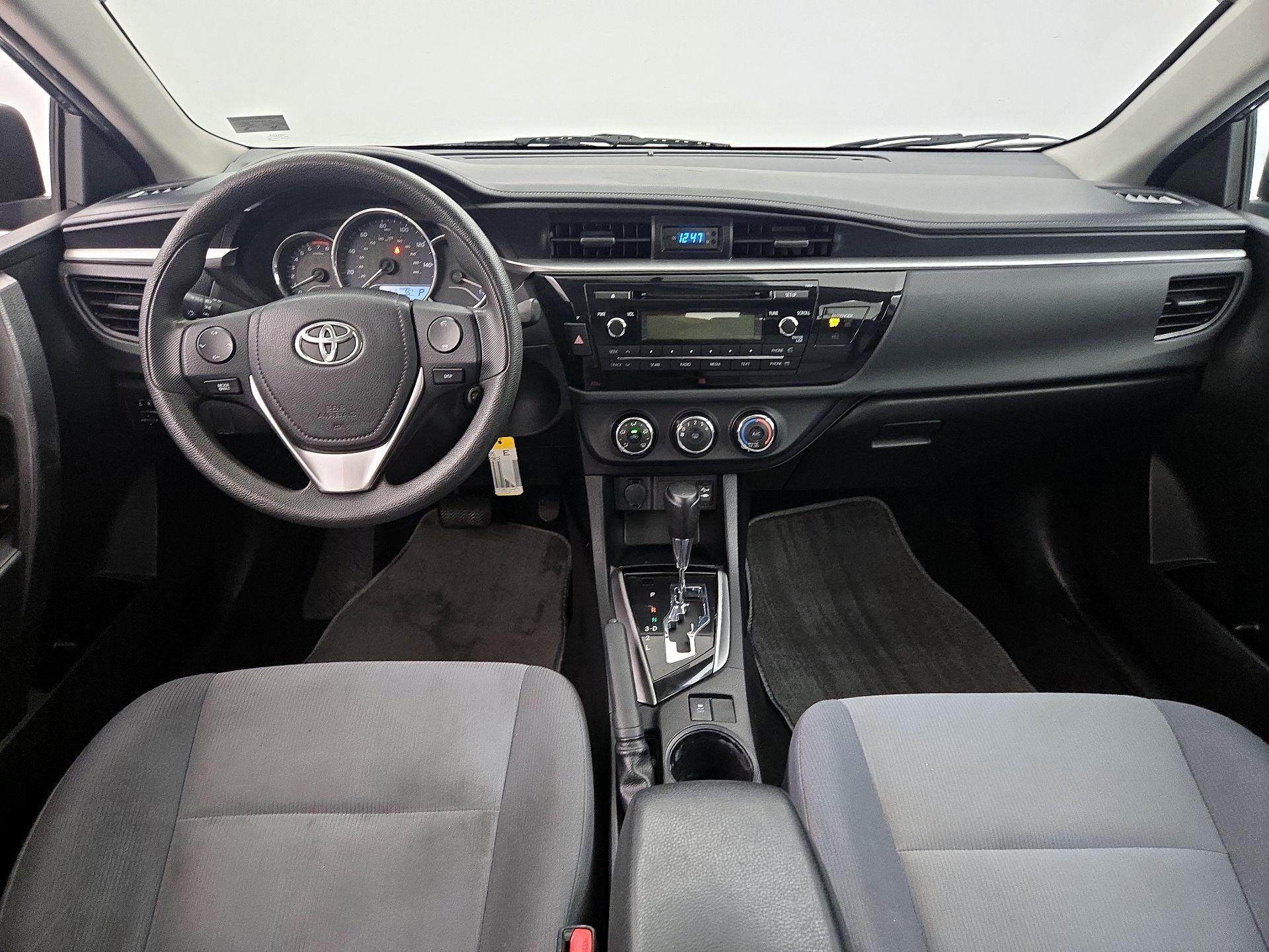 Thumbnail: 2015 Toyota Corolla - 9