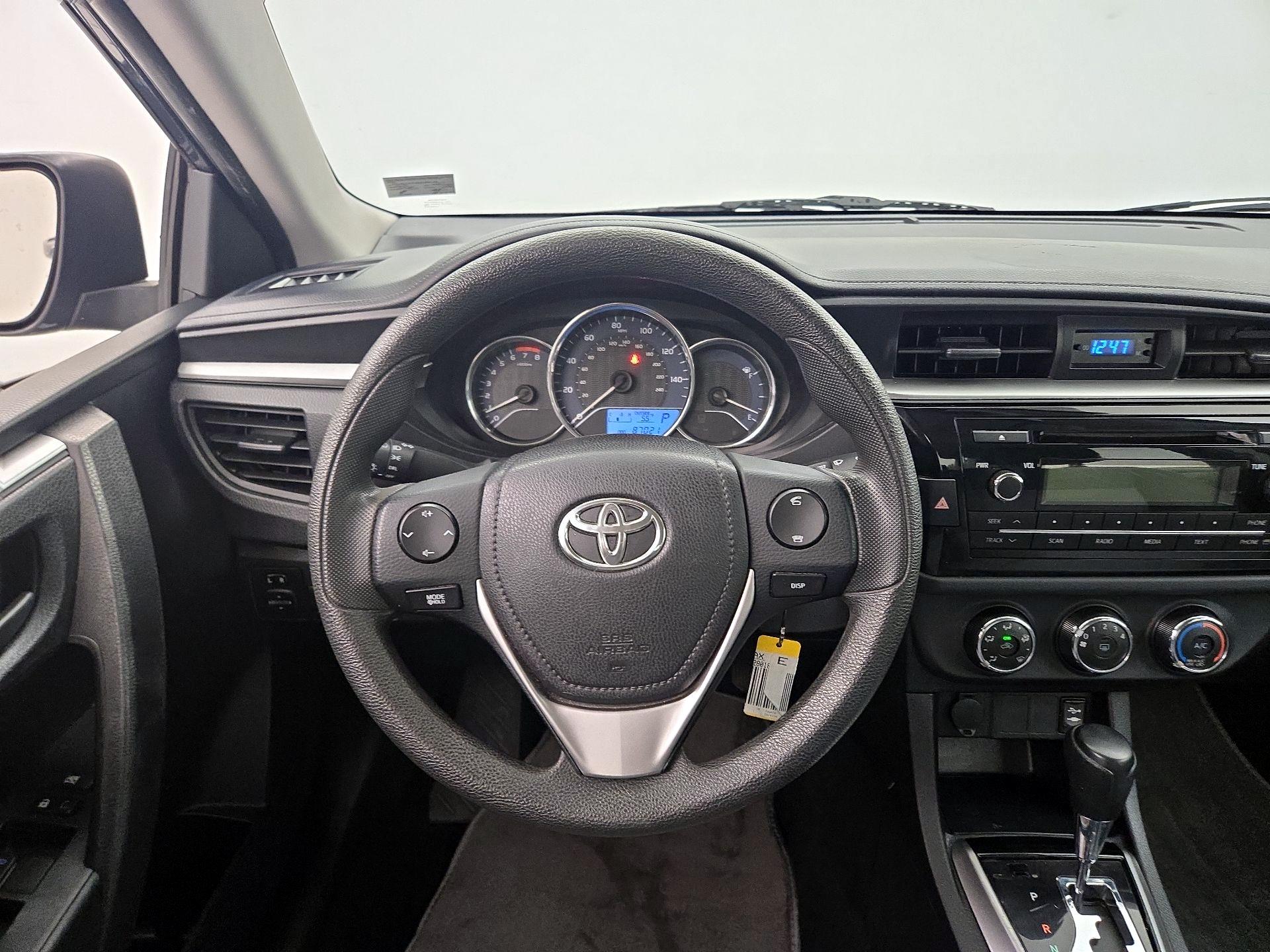 Thumbnail: 2015 Toyota Corolla - 10