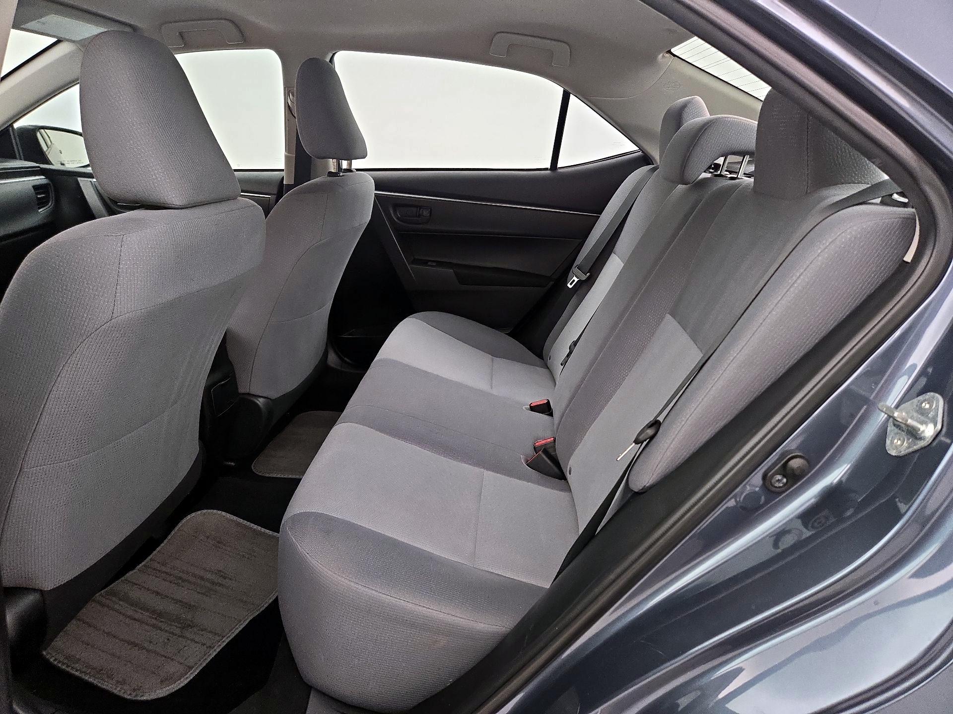 Thumbnail: 2015 Toyota Corolla - 18