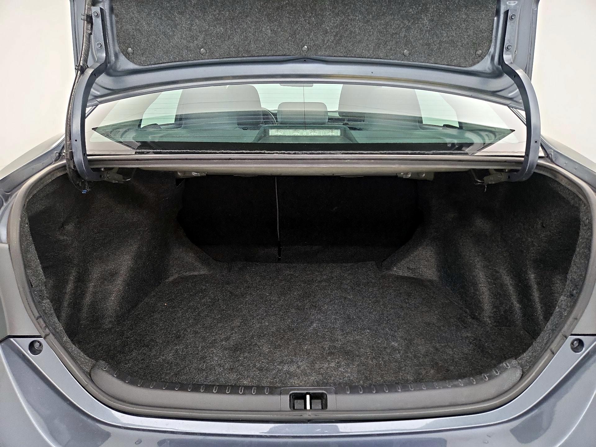 Thumbnail: 2015 Toyota Corolla - 19