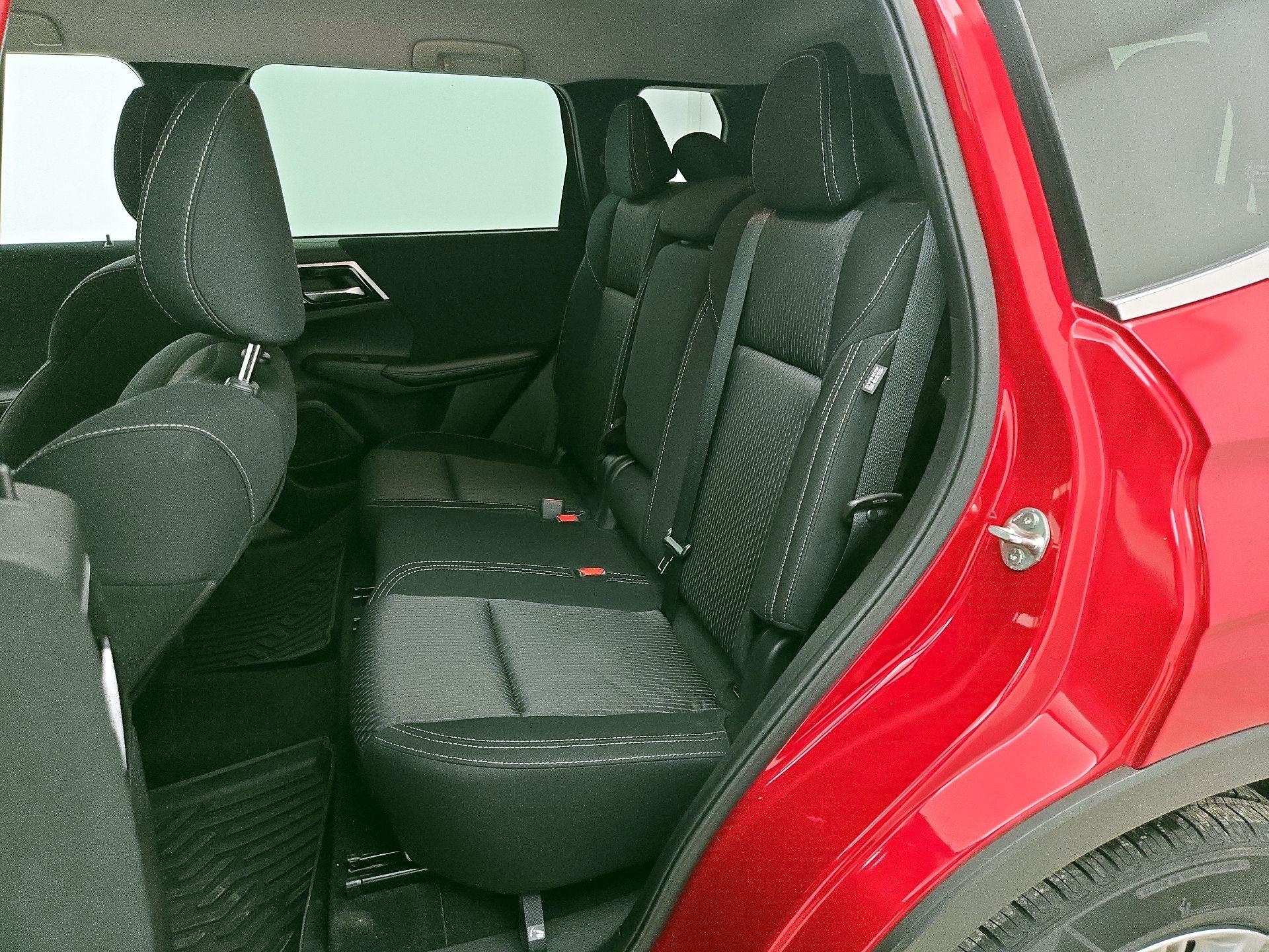 Thumbnail: 2022 Mitsubishi Outlander - 19