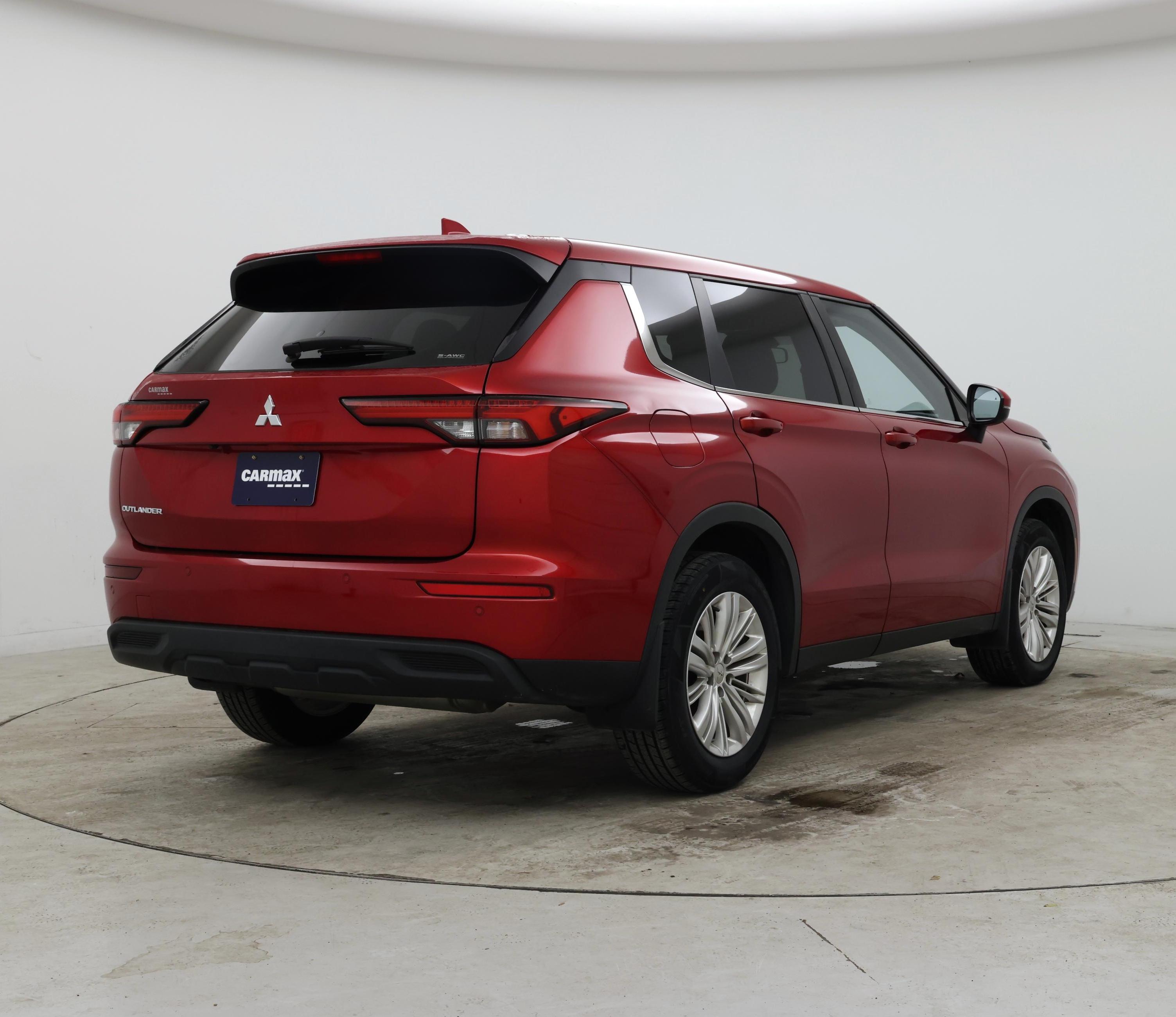 Thumbnail: 2022 Mitsubishi Outlander - 8