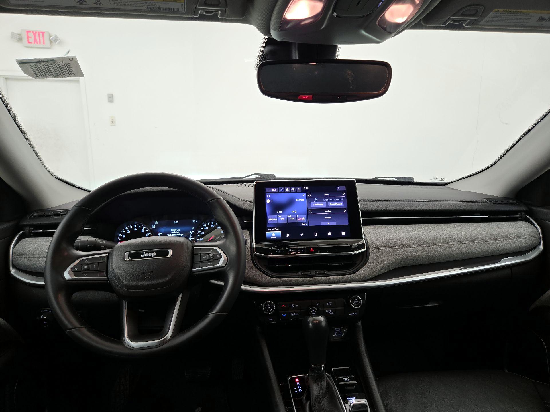 Thumbnail: 2022 Jeep Compass - 9