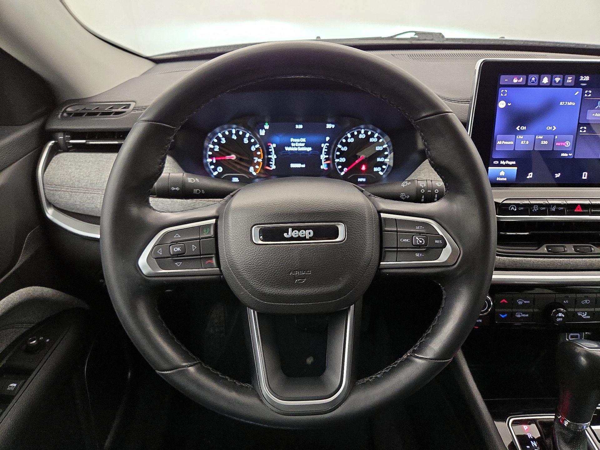 Thumbnail: 2022 Jeep Compass - 10