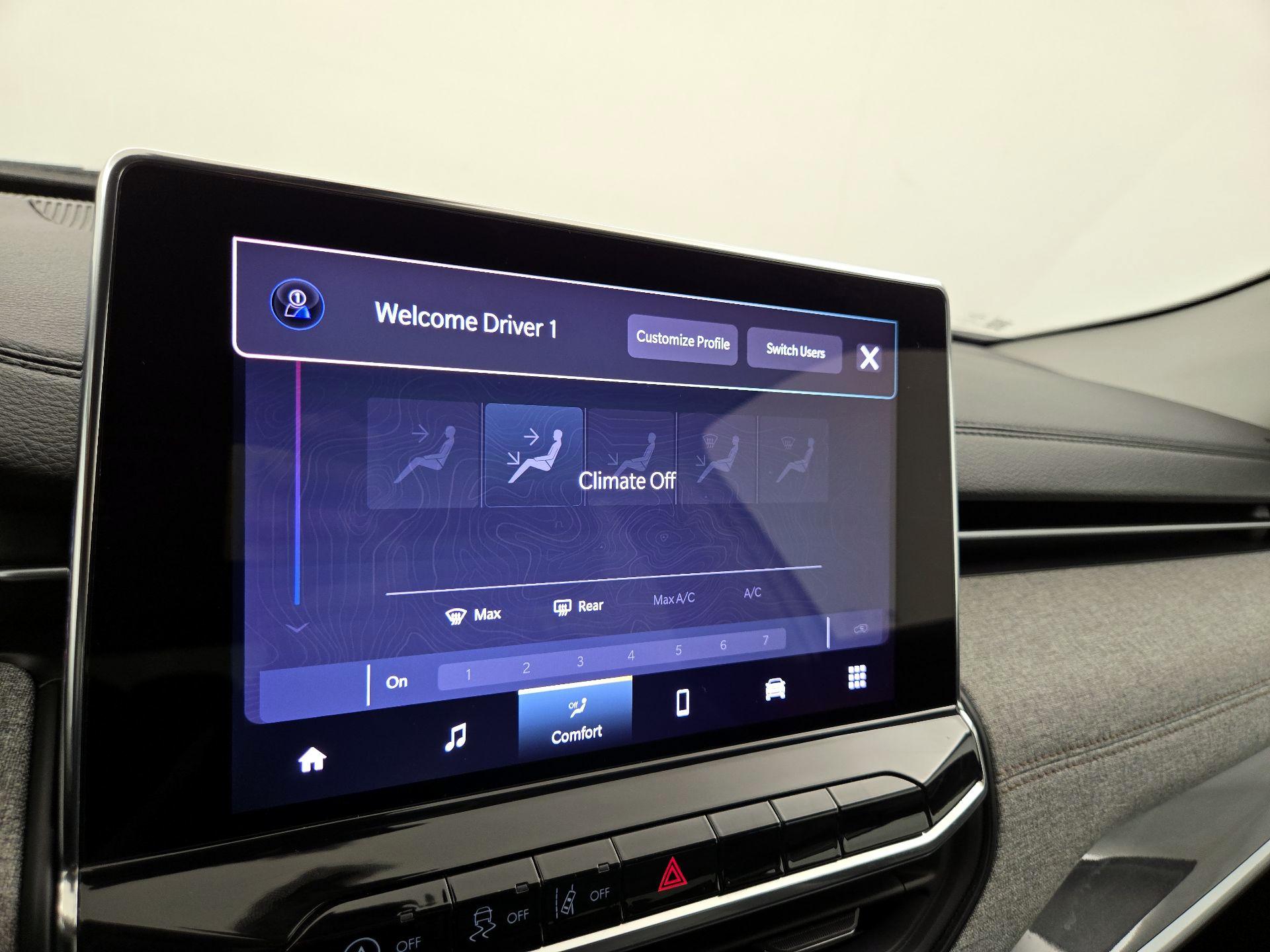 Thumbnail: 2022 Jeep Compass - 16