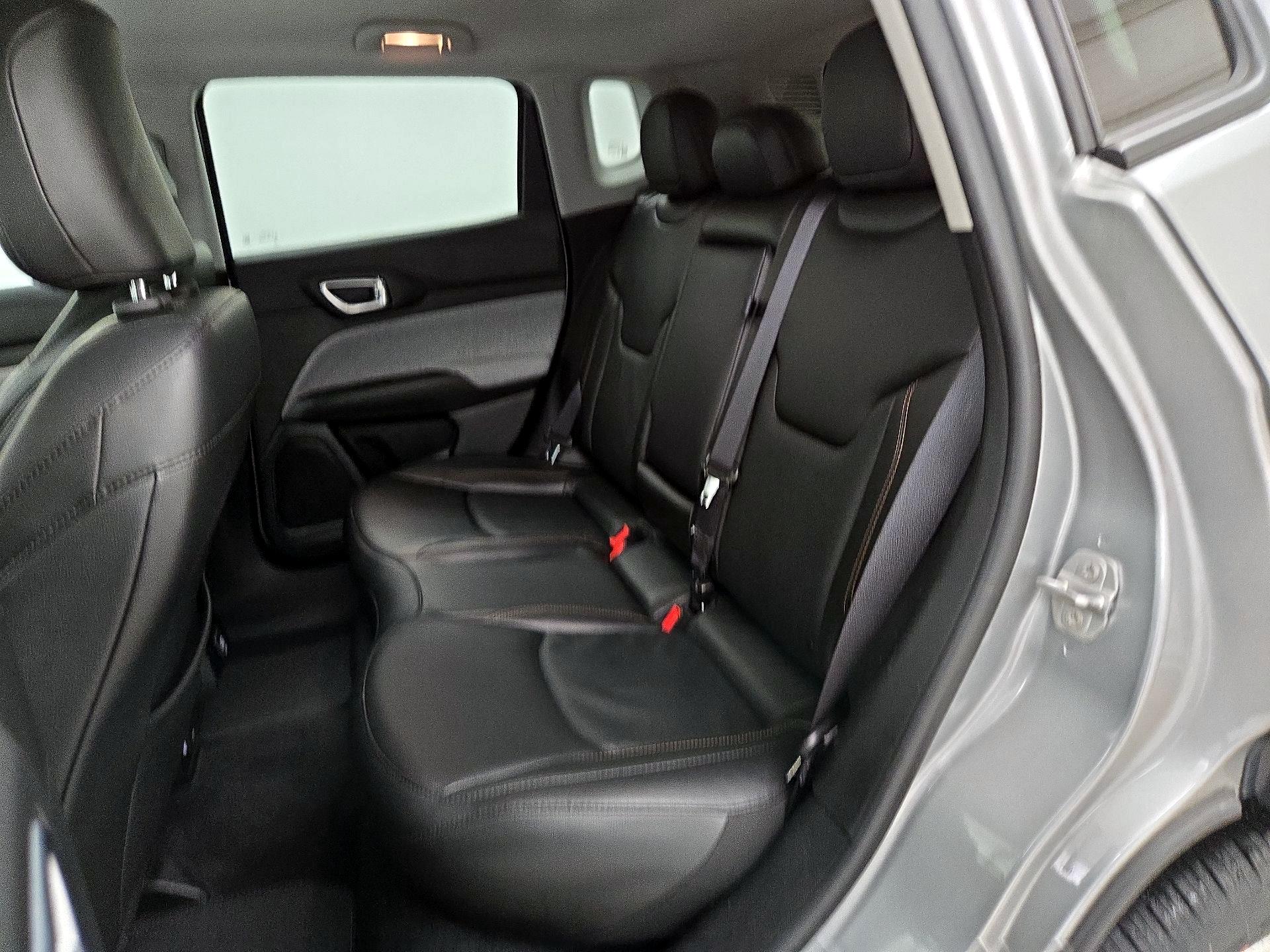 Thumbnail: 2022 Jeep Compass - 19