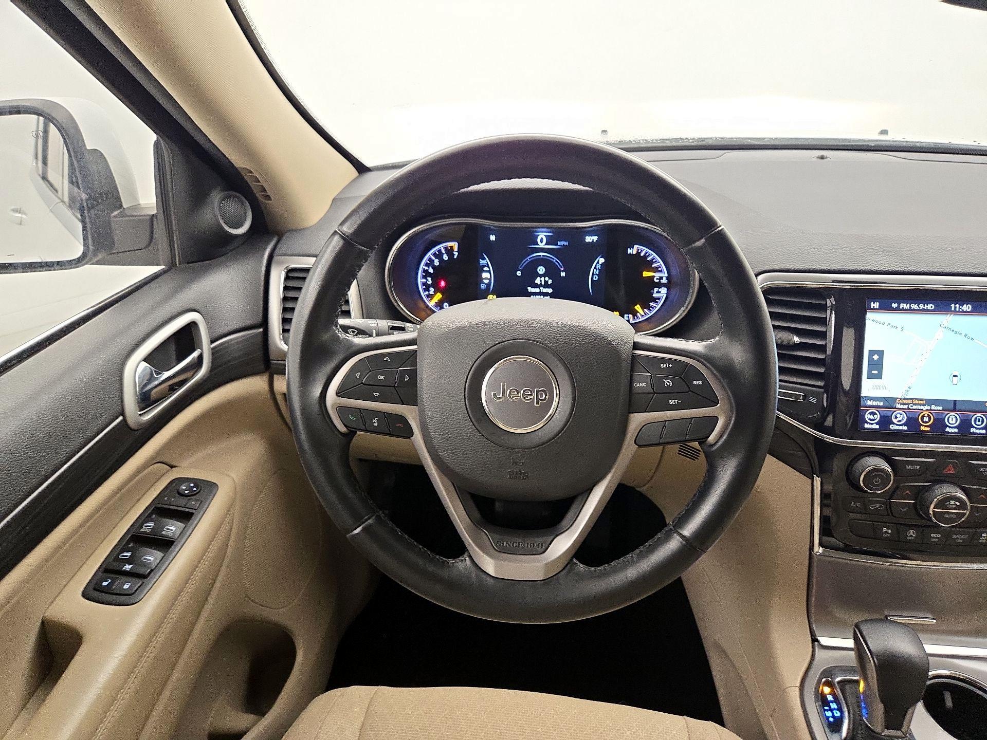 Thumbnail: 2022 Jeep Grand Cherokee - 10