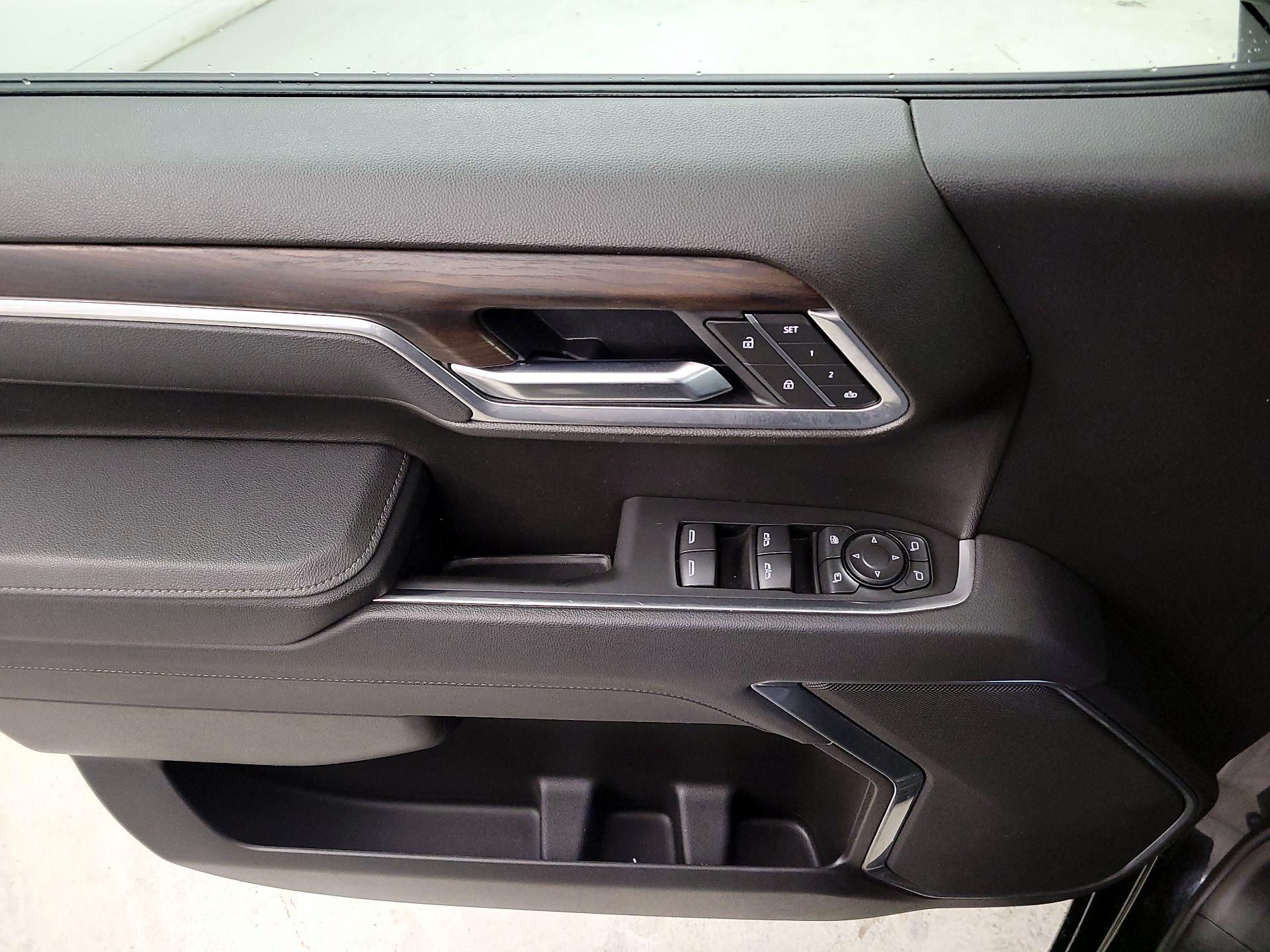 Thumbnail: 2025 GMC Sierra 1500 - 12