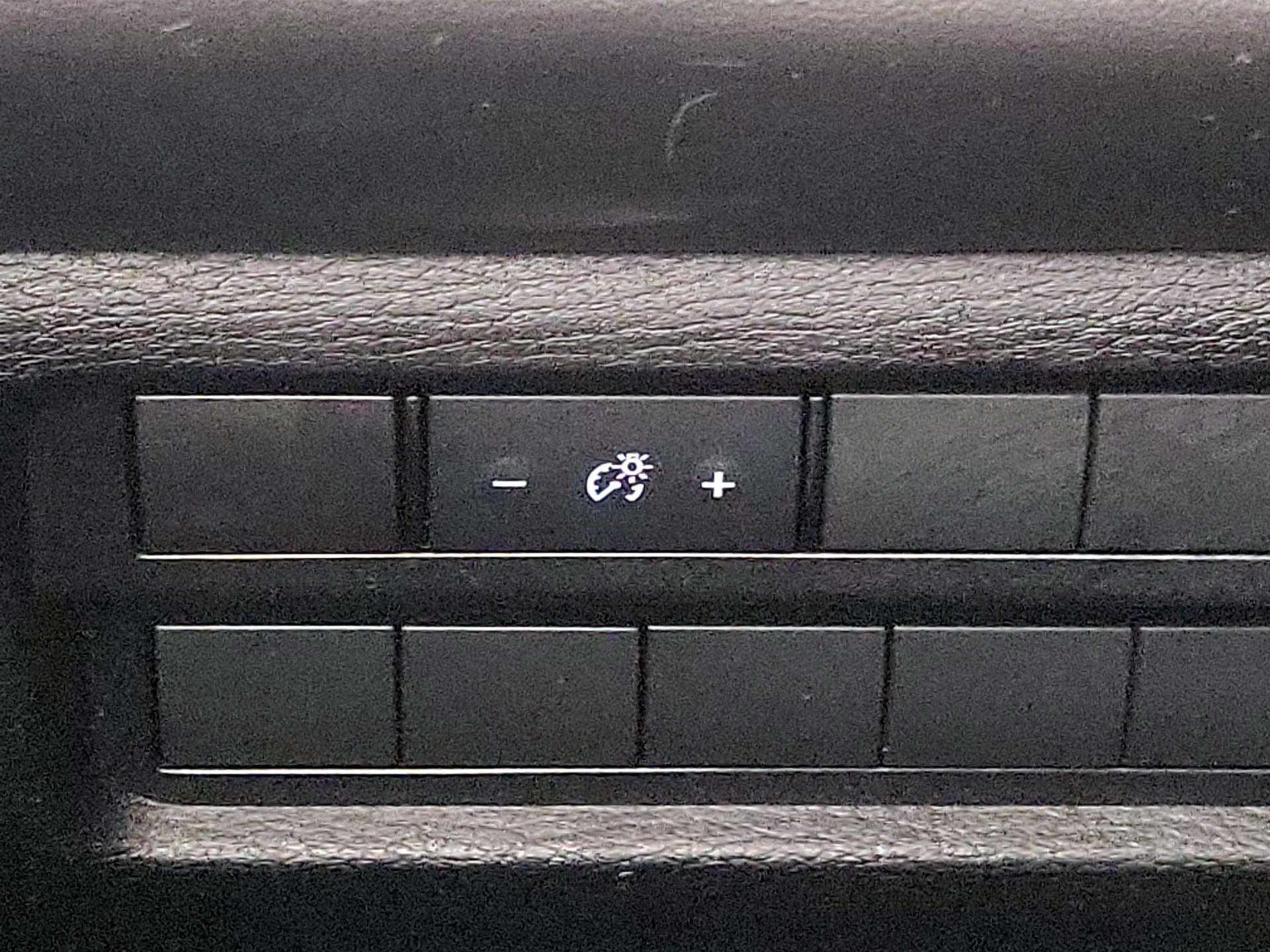 Thumbnail: 2022 Mitsubishi Outlander - 13