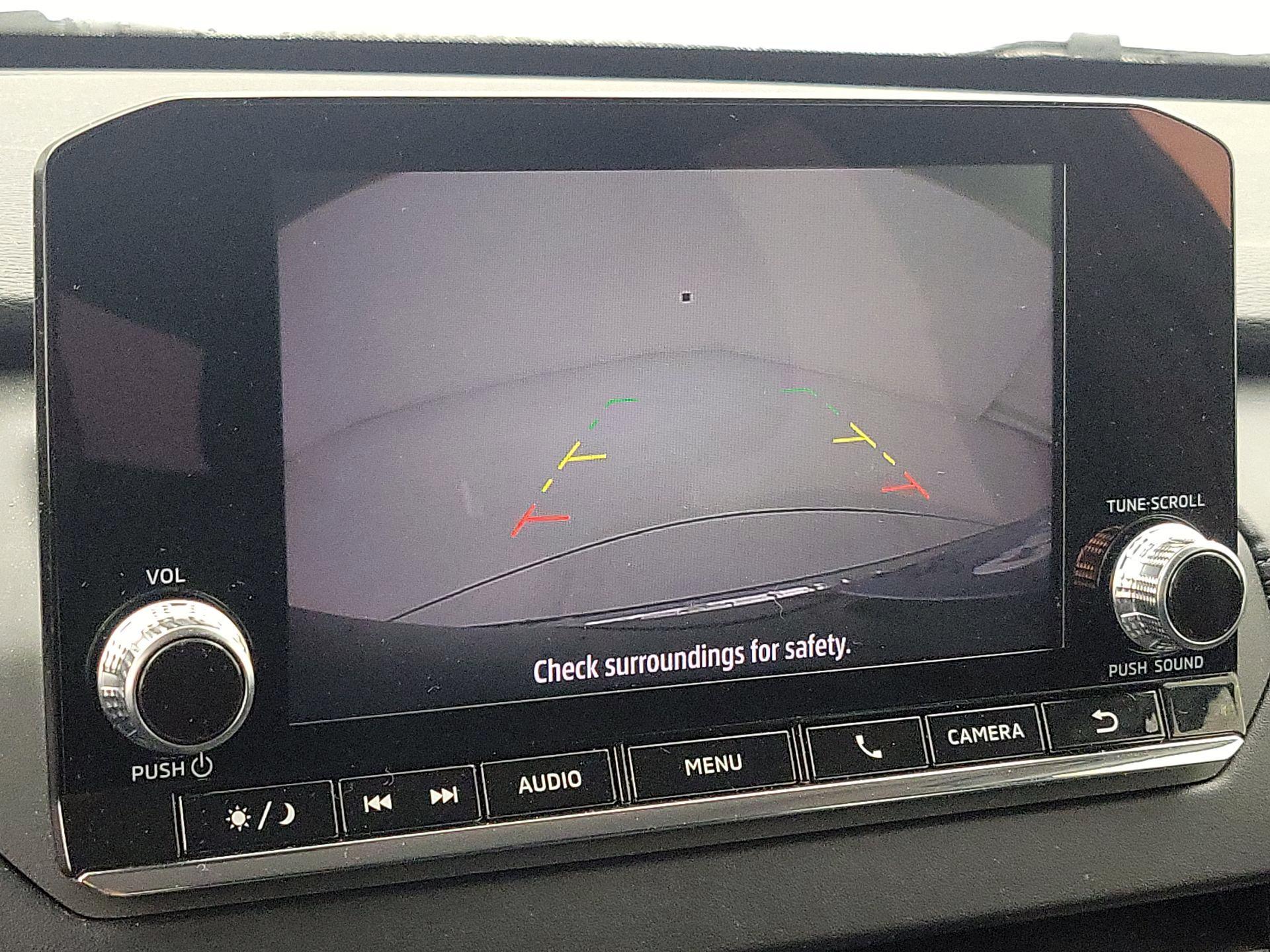 Thumbnail: 2022 Mitsubishi Outlander - 14