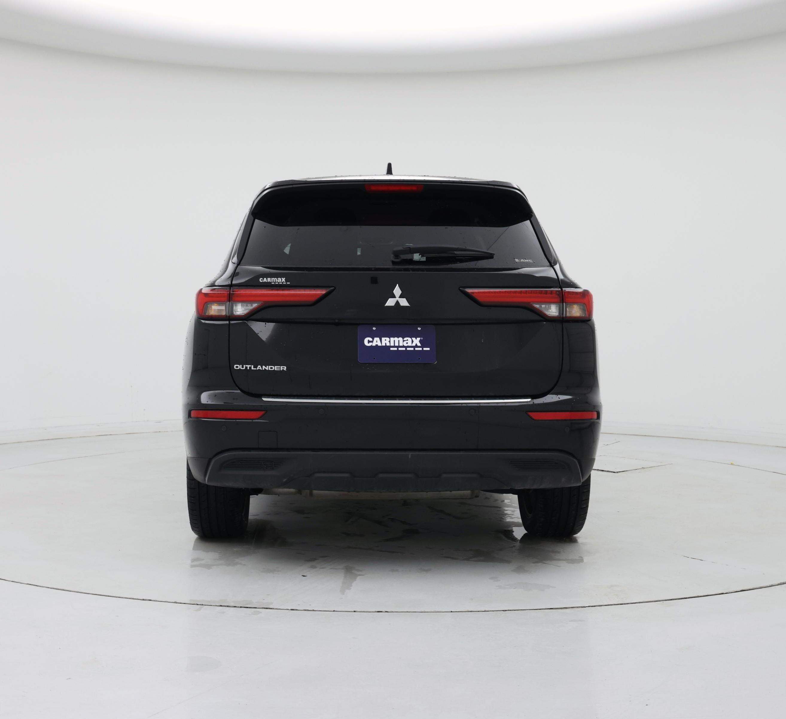 Thumbnail: 2022 Mitsubishi Outlander - 6