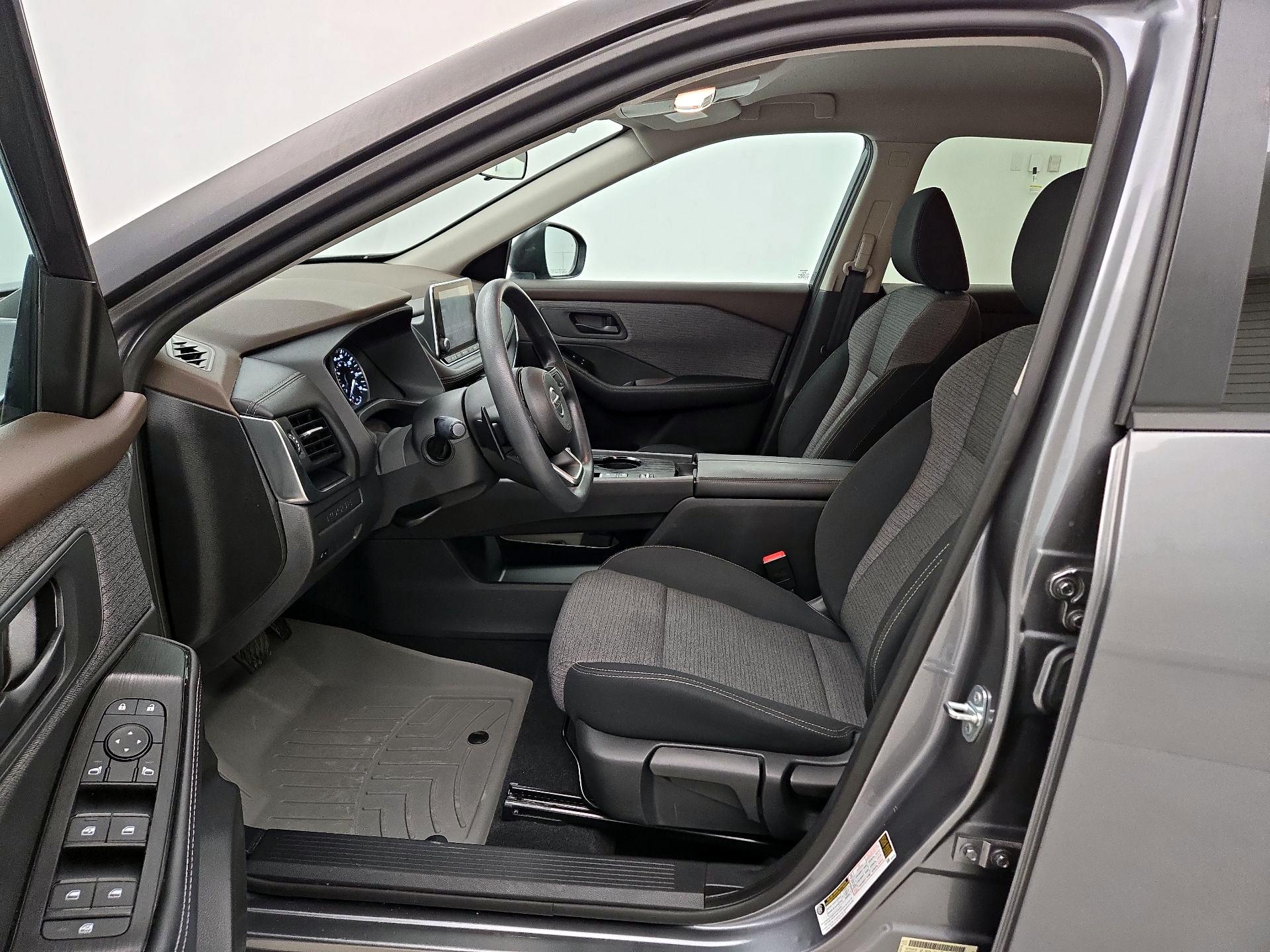 Thumbnail: 2021 Nissan Rogue - 11