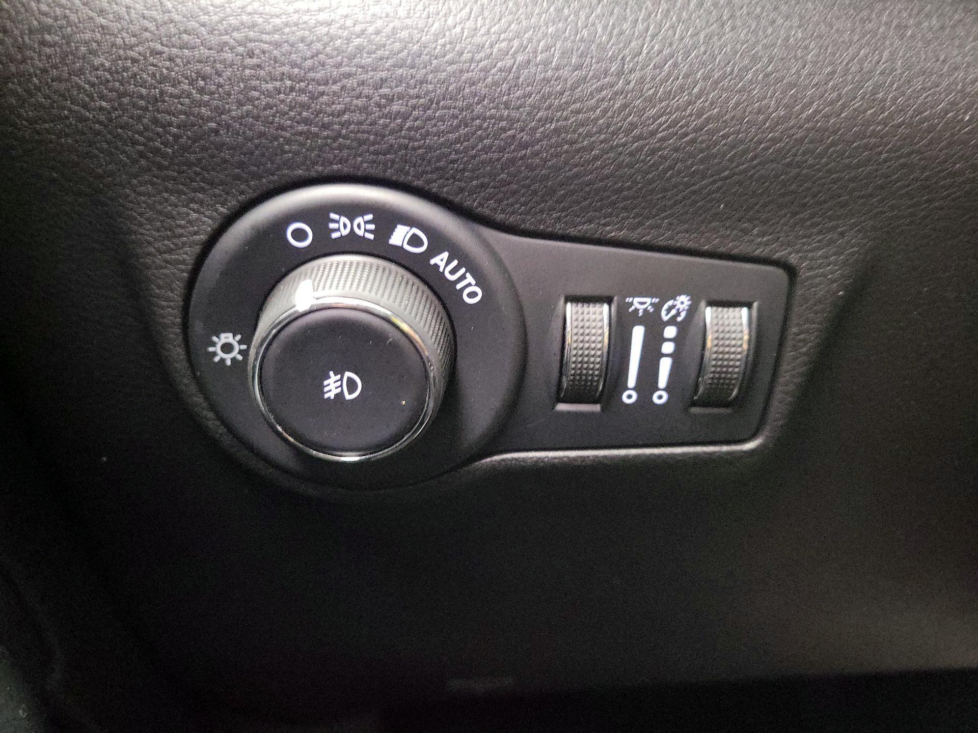 Thumbnail: 2022 Jeep Compass - 13