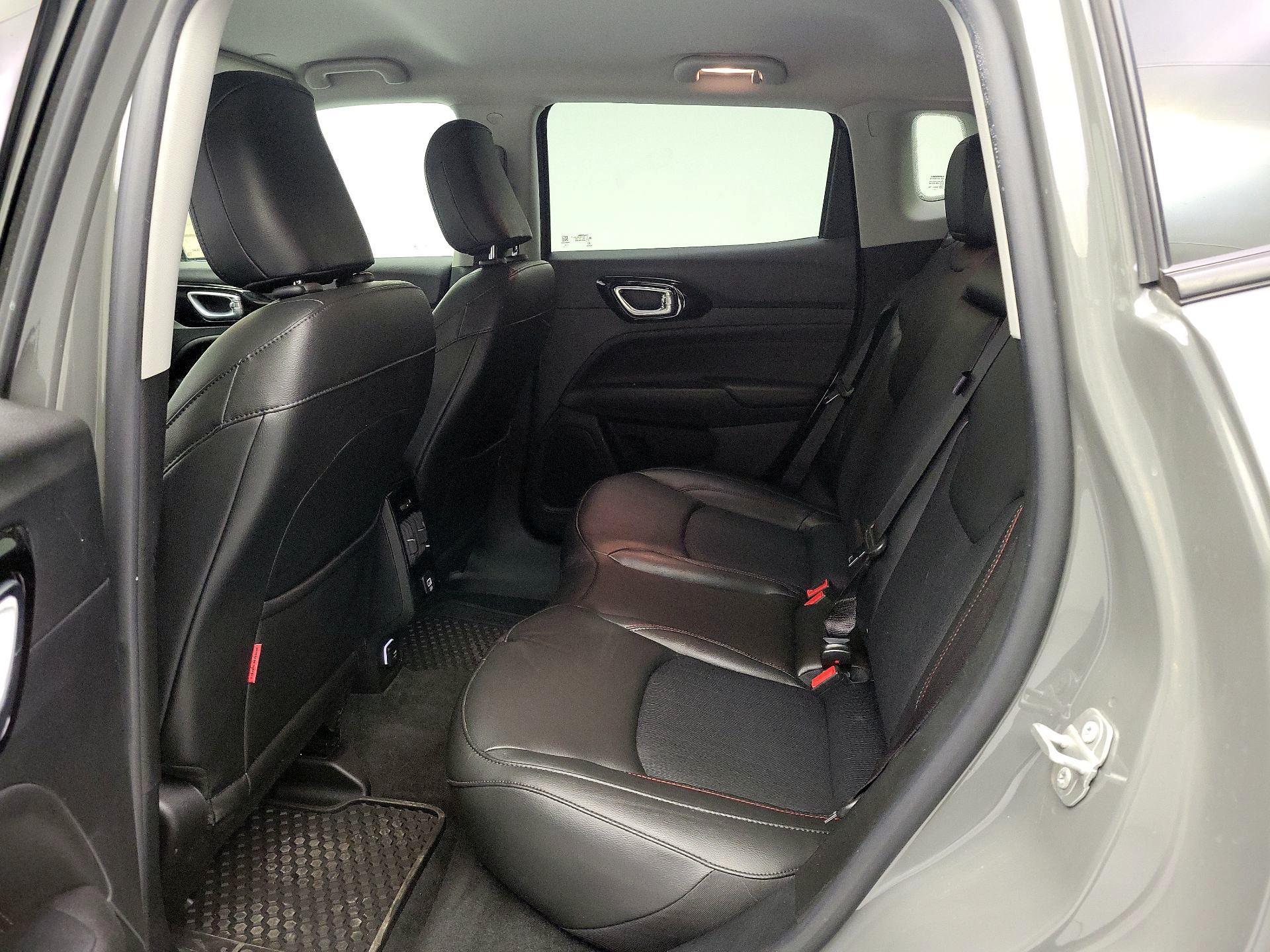 Thumbnail: 2022 Jeep Compass - 19