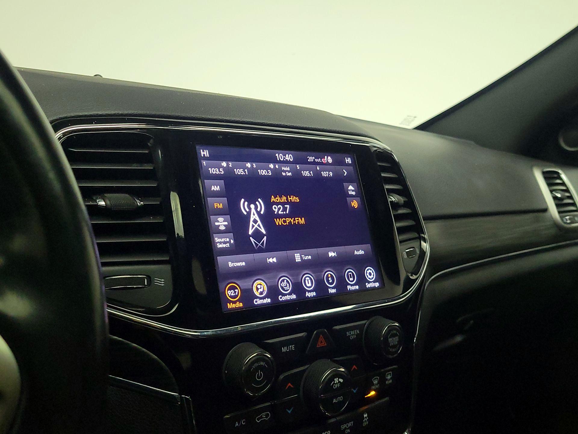 Thumbnail: 2020 Jeep Grand Cherokee - 16