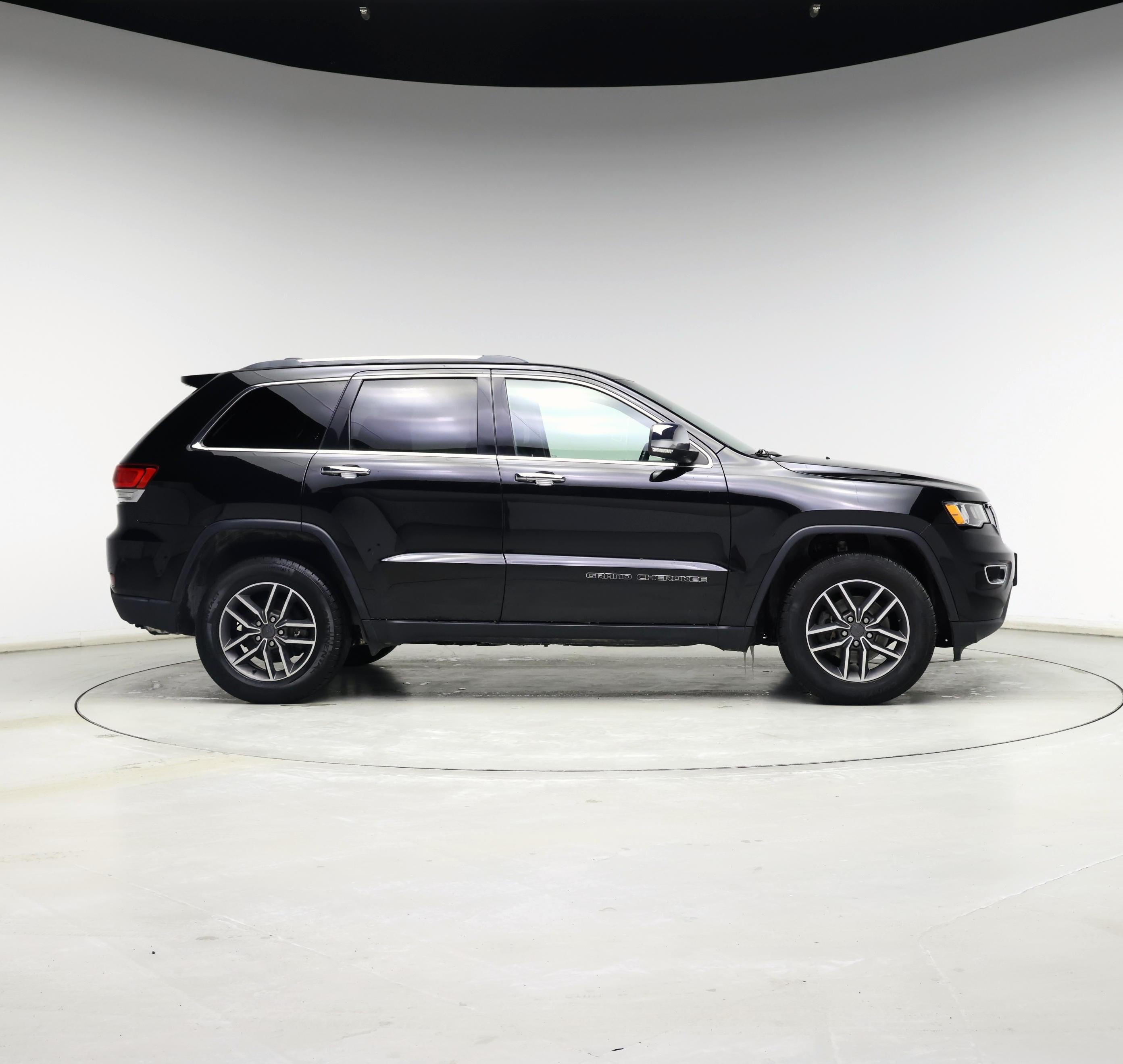 Thumbnail: 2020 Jeep Grand Cherokee - 7
