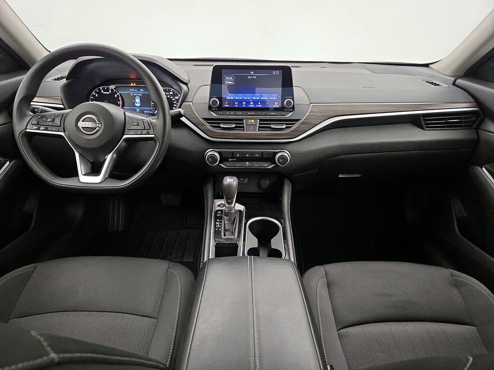 Thumbnail: 2023 Nissan Altima - 9