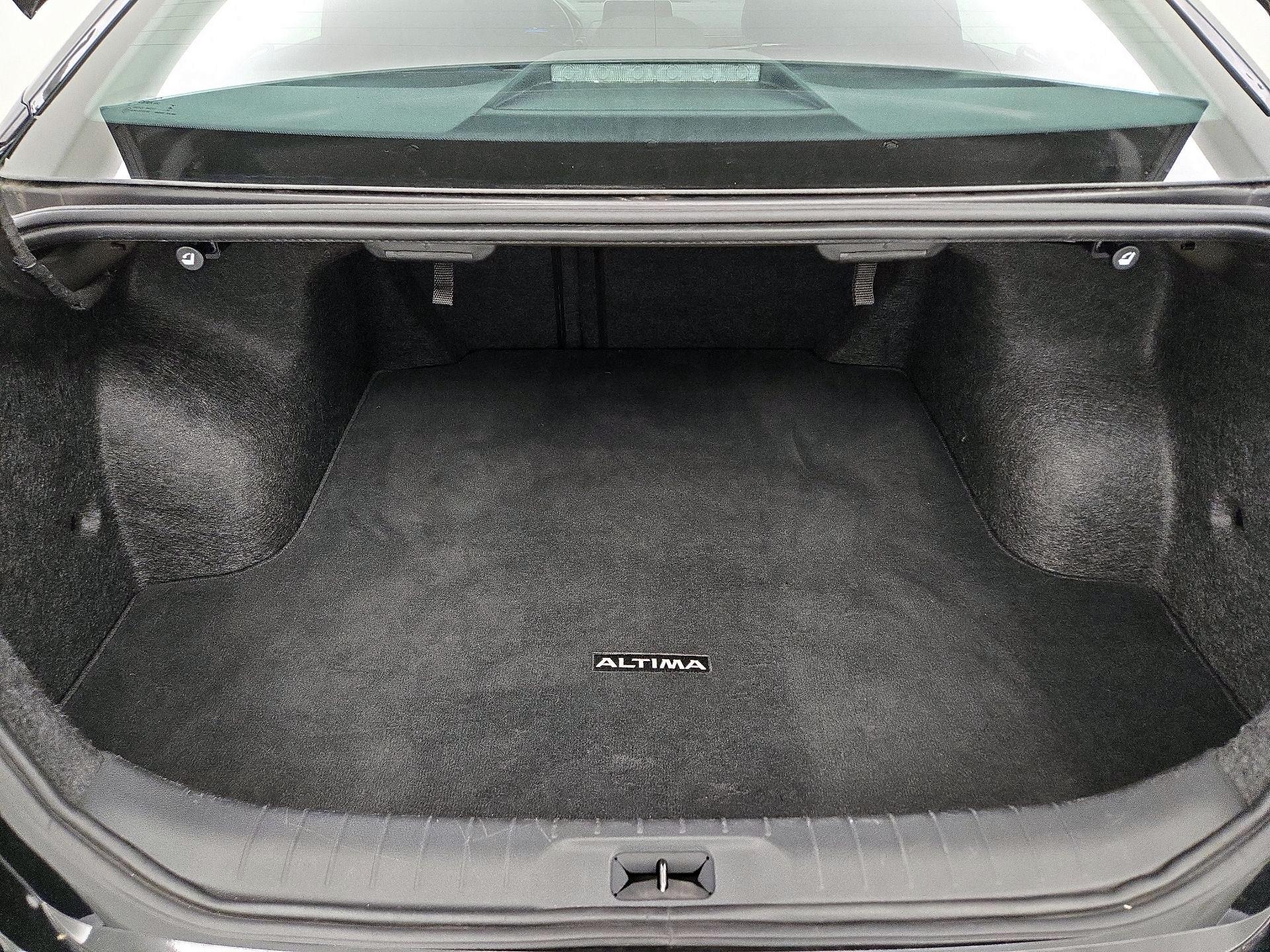 Thumbnail: 2023 Nissan Altima - 20