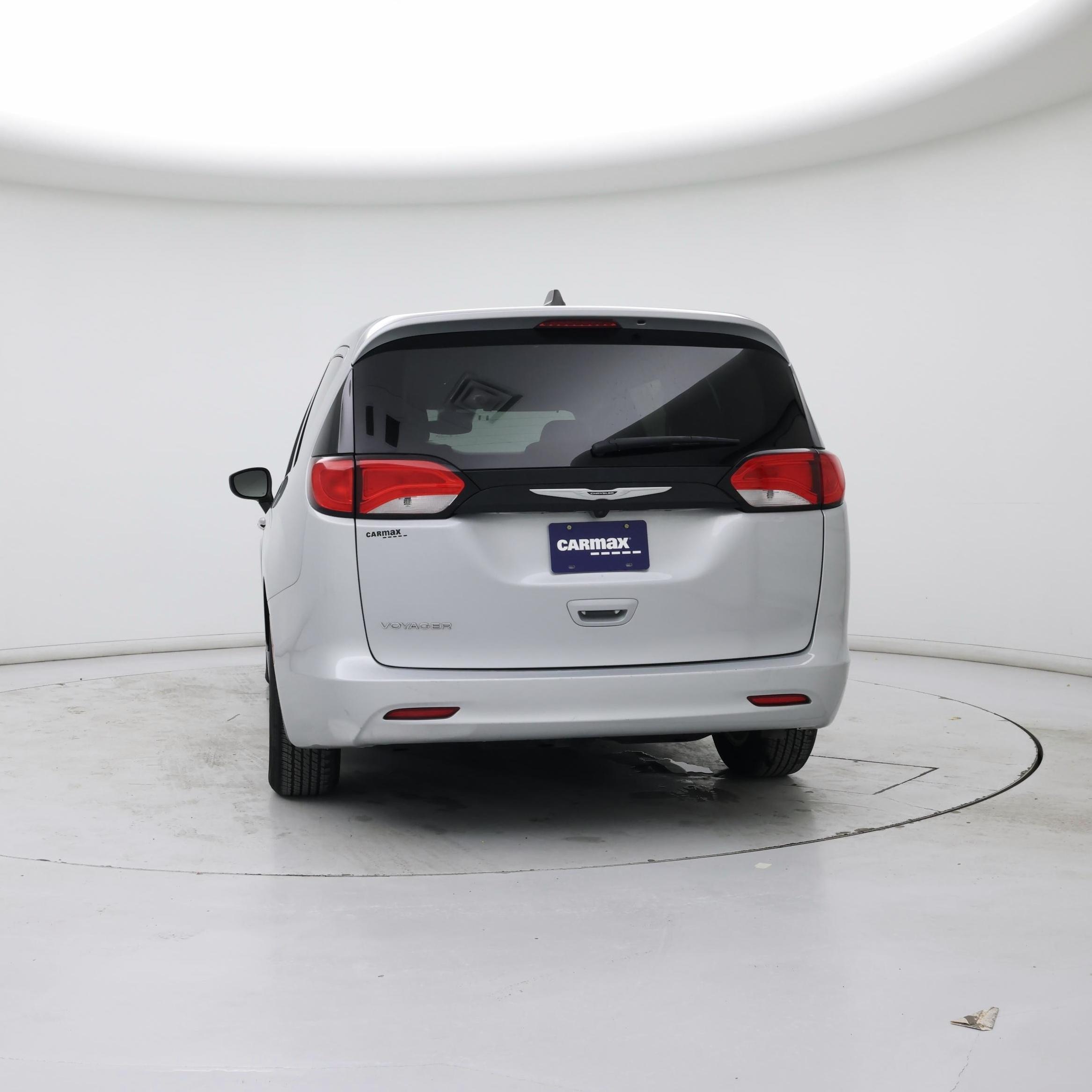 Thumbnail: 2023 Chrysler Voyager - 6