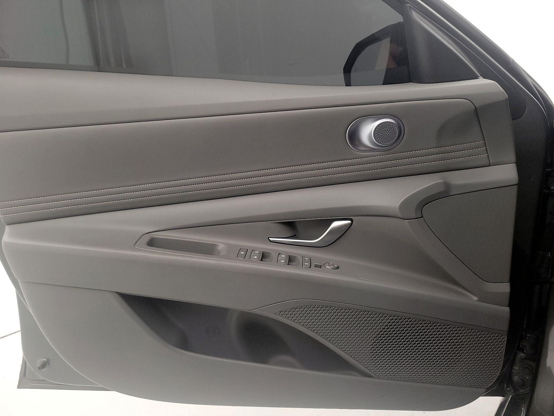 Thumbnail: 2024 Hyundai Elantra - 12