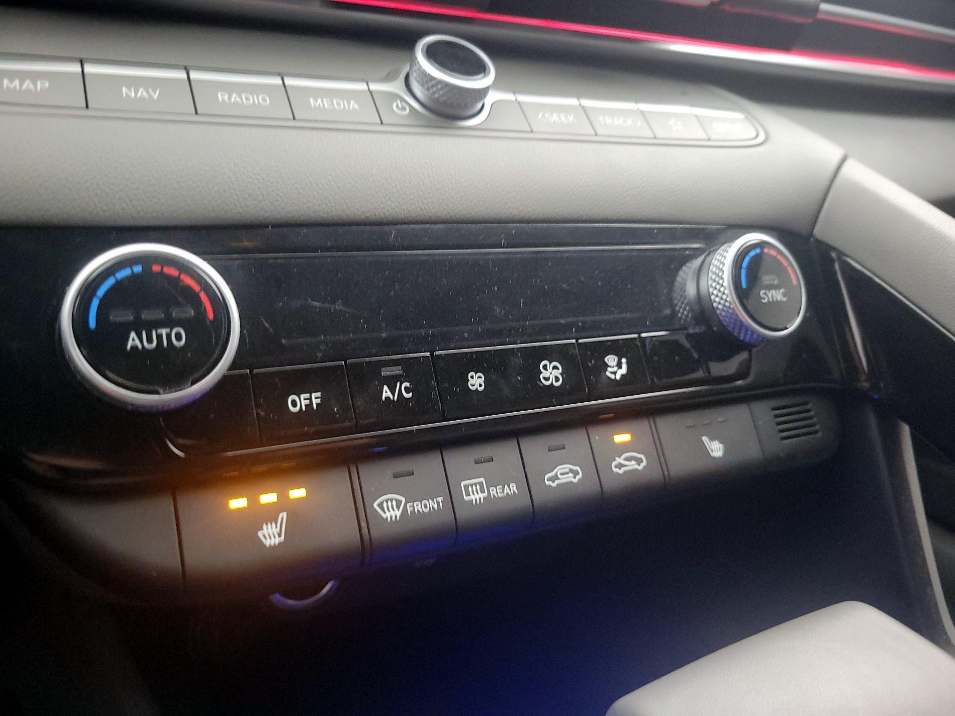 Thumbnail: 2024 Hyundai Elantra - 17