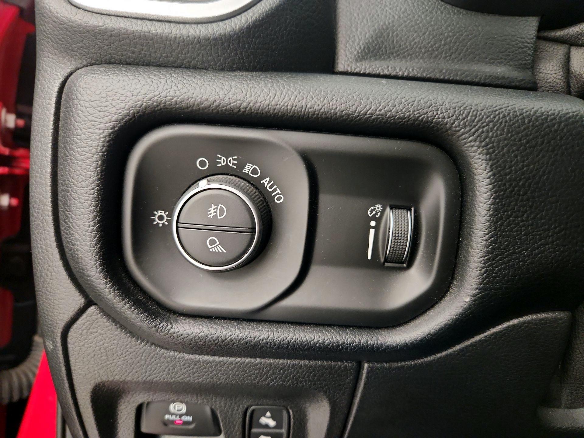 Thumbnail: 2021 RAM 1500 - 13