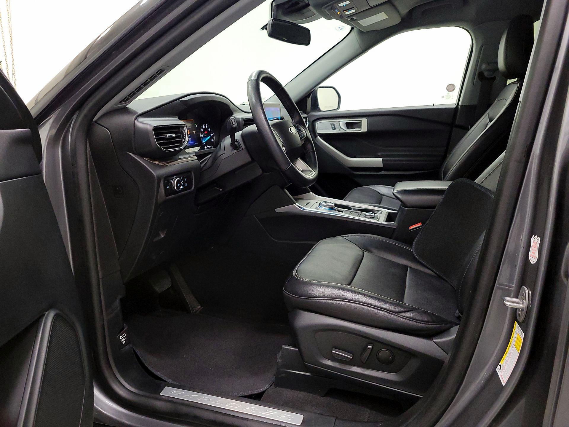 Thumbnail: 2023 Ford Explorer - 11