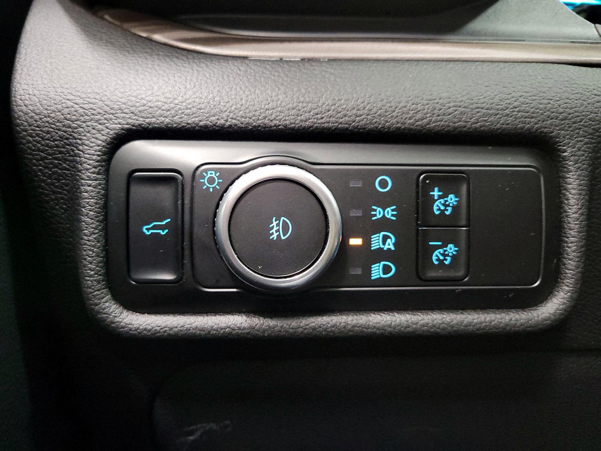 Thumbnail: 2023 Ford Explorer - 13