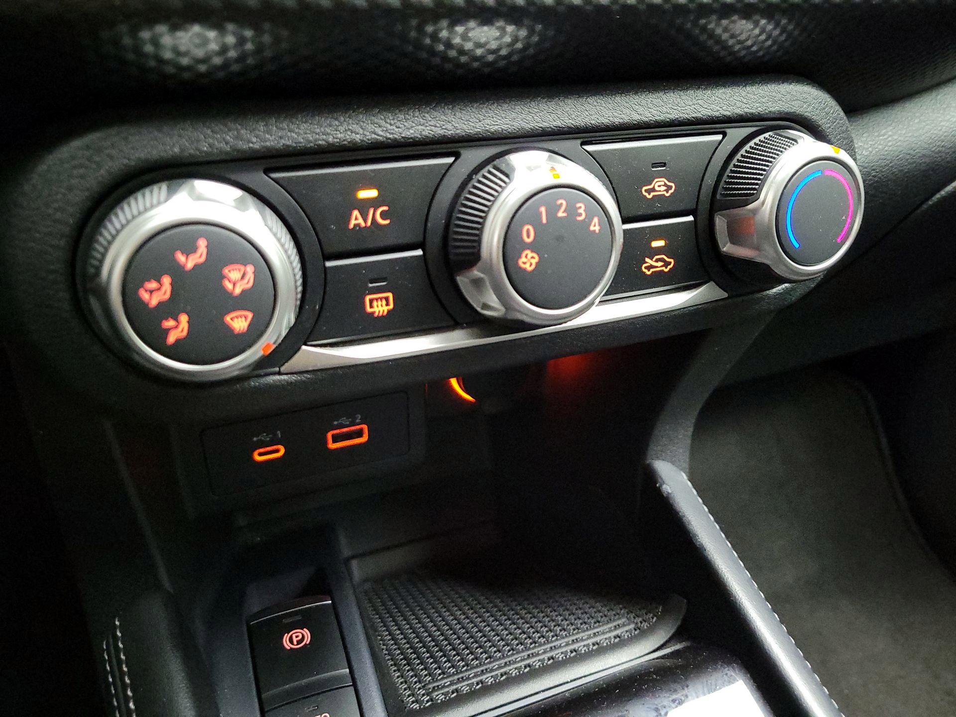 Thumbnail: 2023 Nissan Kicks - 15