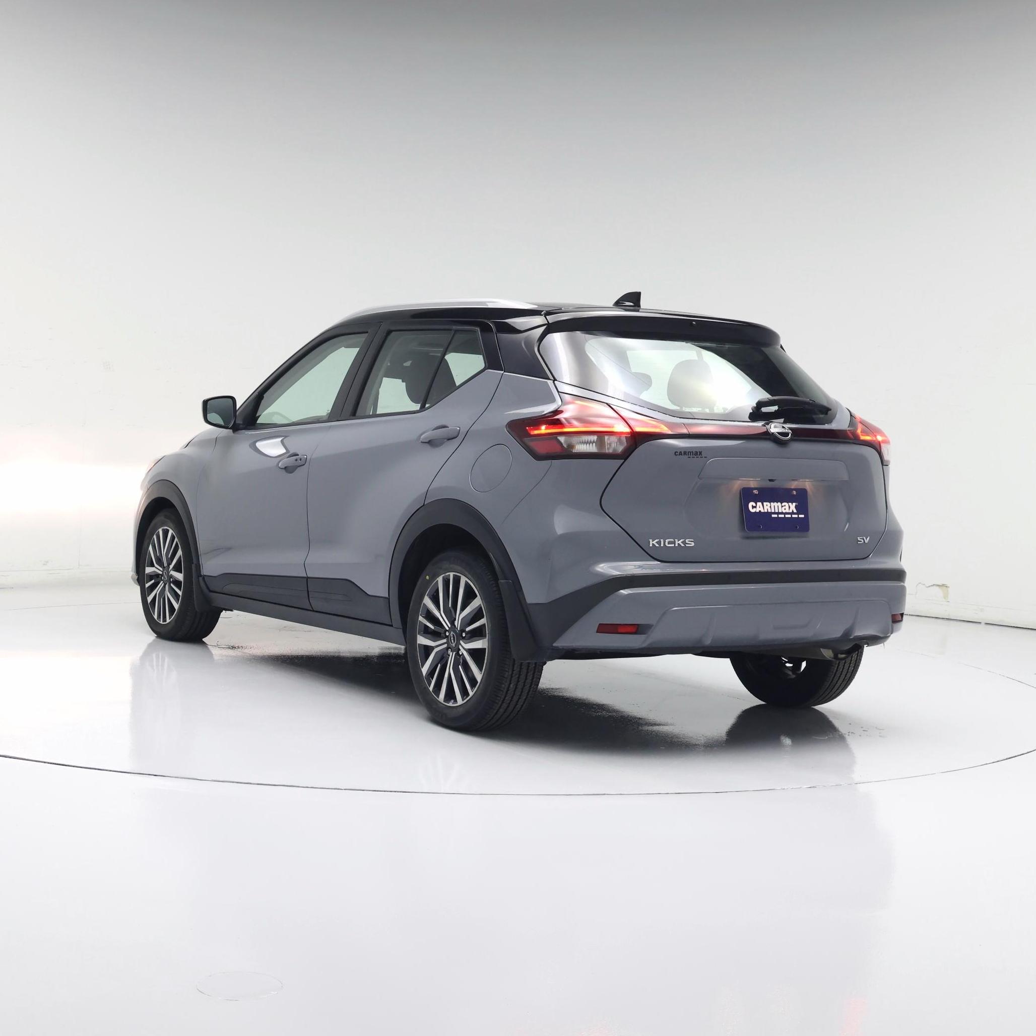 Thumbnail: 2023 Nissan Kicks - 2