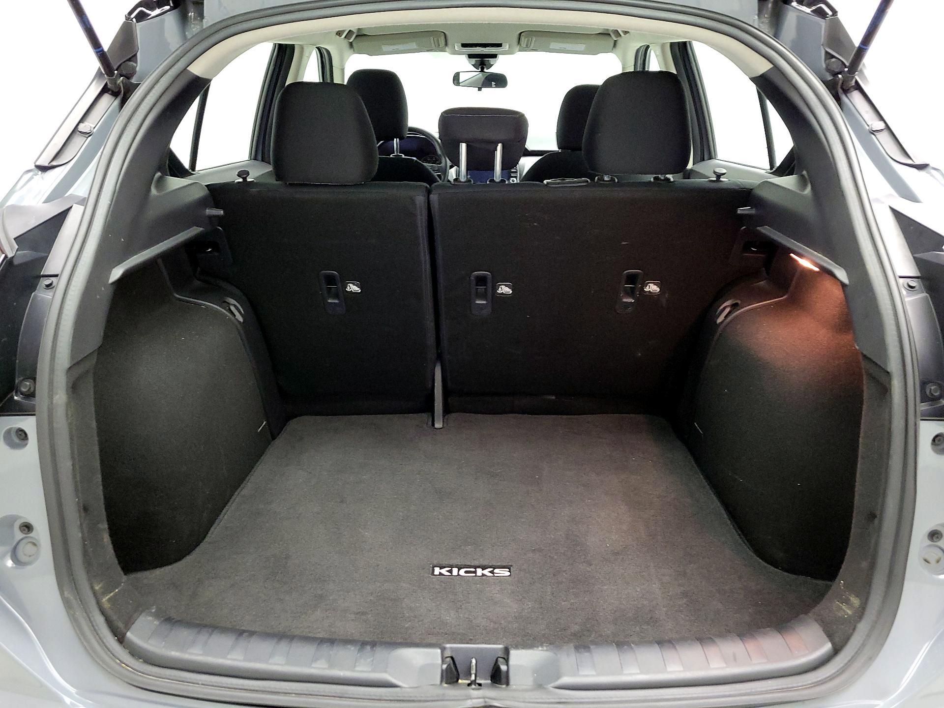 Thumbnail: 2023 Nissan Kicks - 19