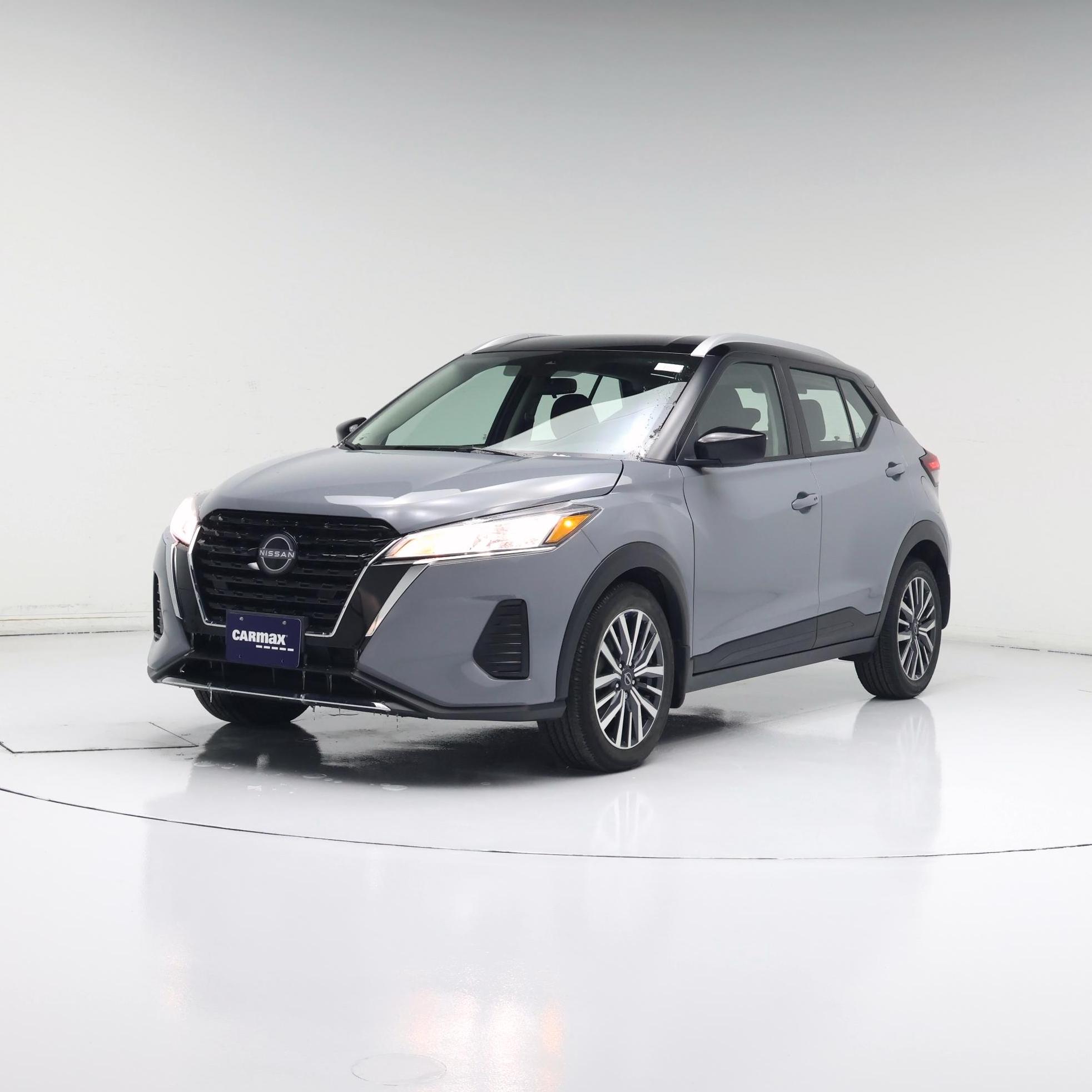 Thumbnail: 2023 Nissan Kicks - 4