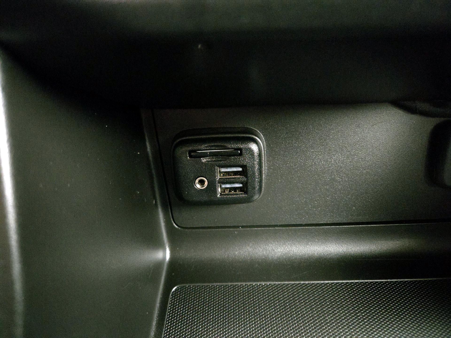 Thumbnail: 2022 Chevrolet Colorado - 19