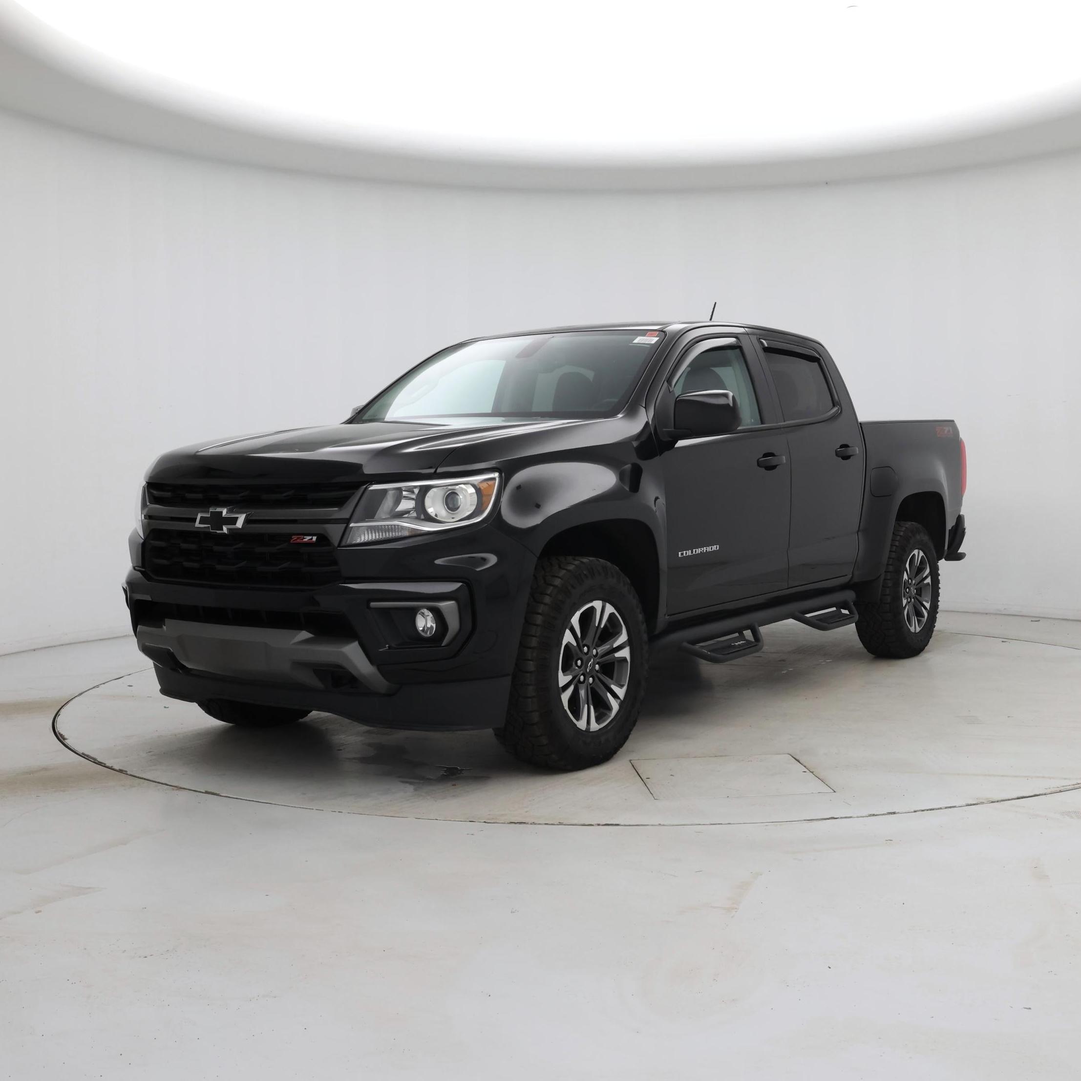 Thumbnail: 2022 Chevrolet Colorado - 4