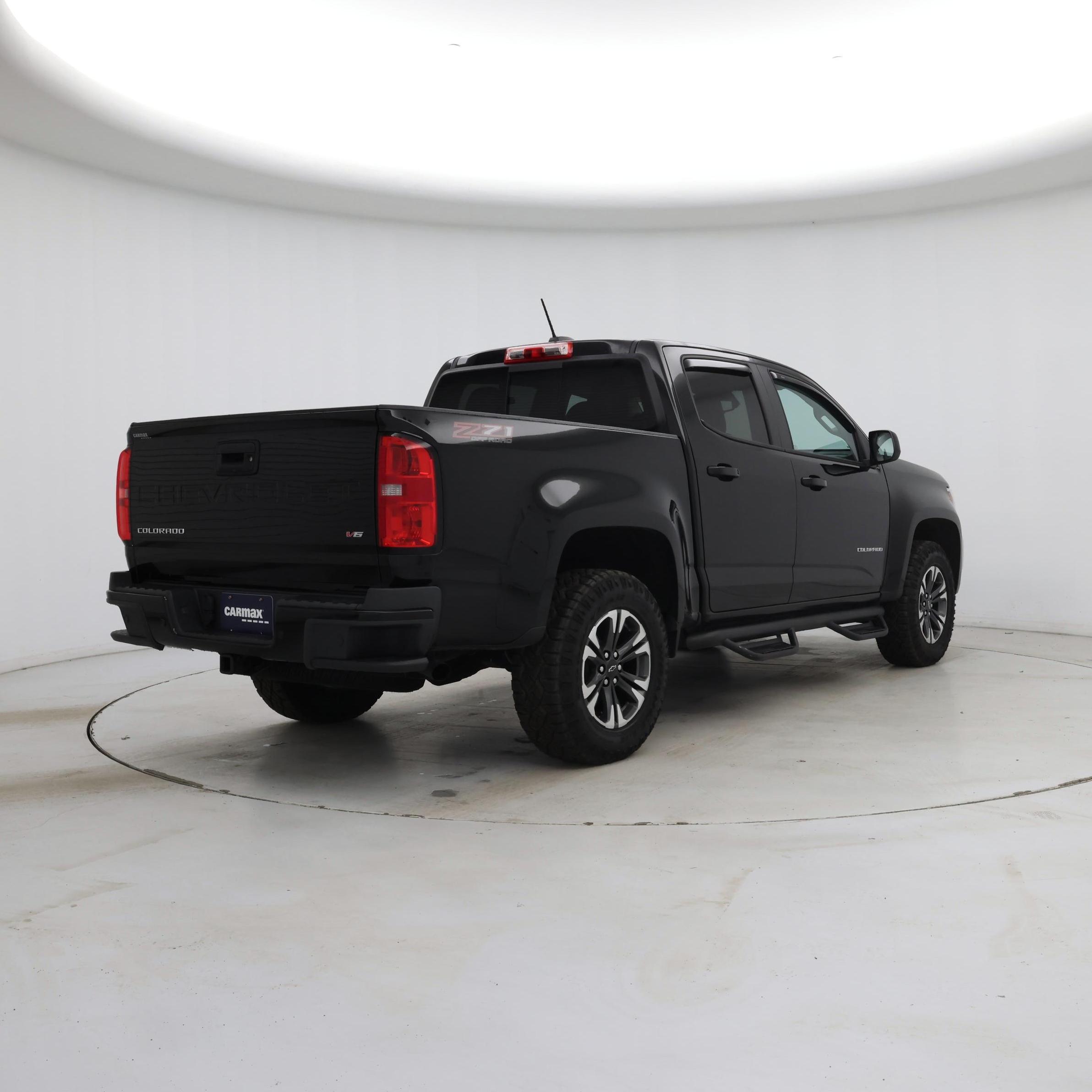 Thumbnail: 2022 Chevrolet Colorado - 8