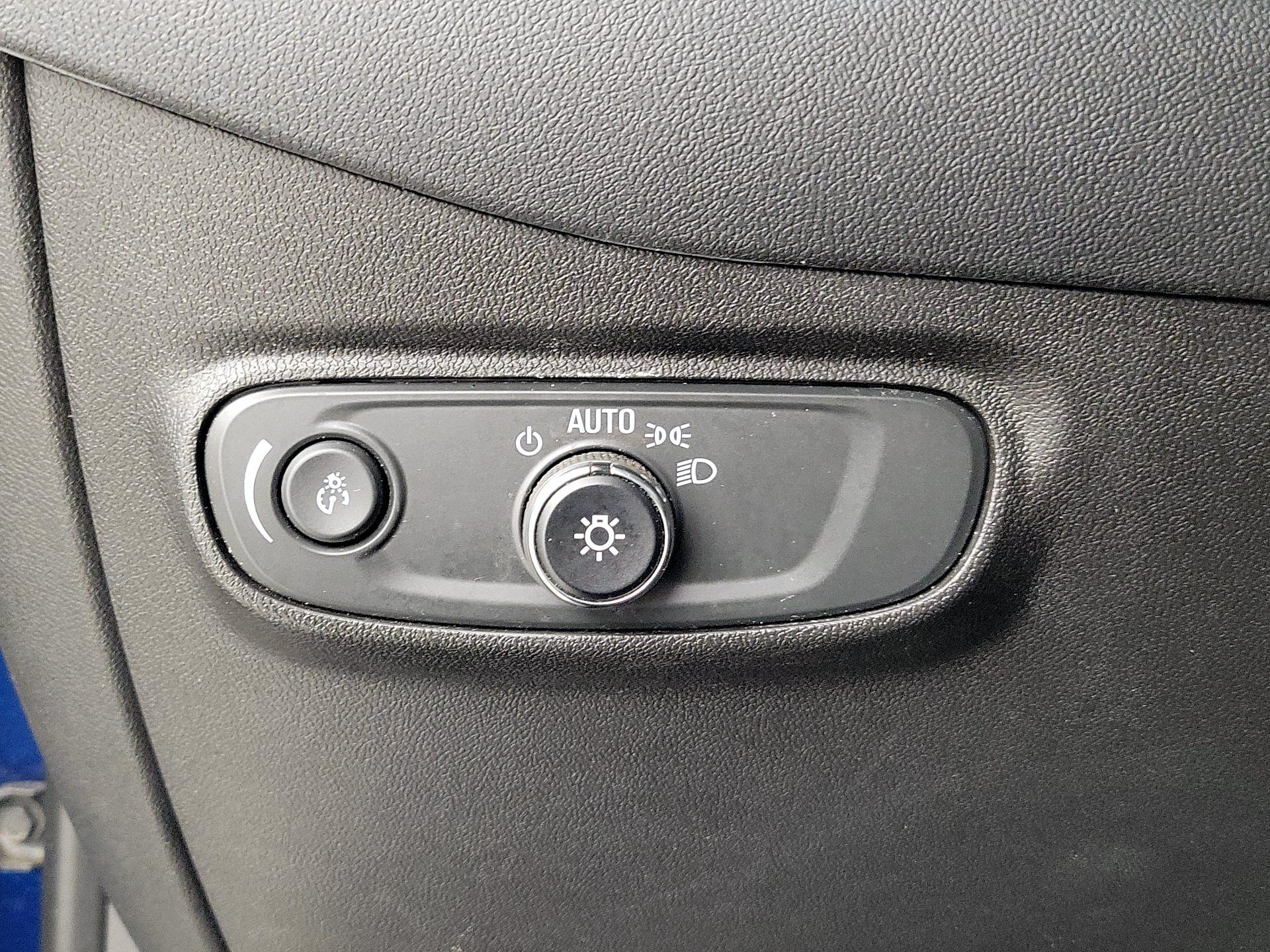 Thumbnail: 2023 Chevrolet Equinox - 13