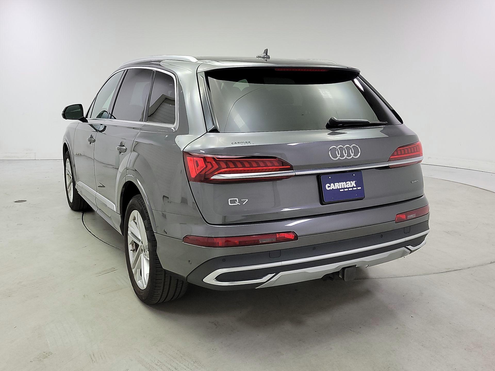 Thumbnail: 2023 Audi Q7 - 7