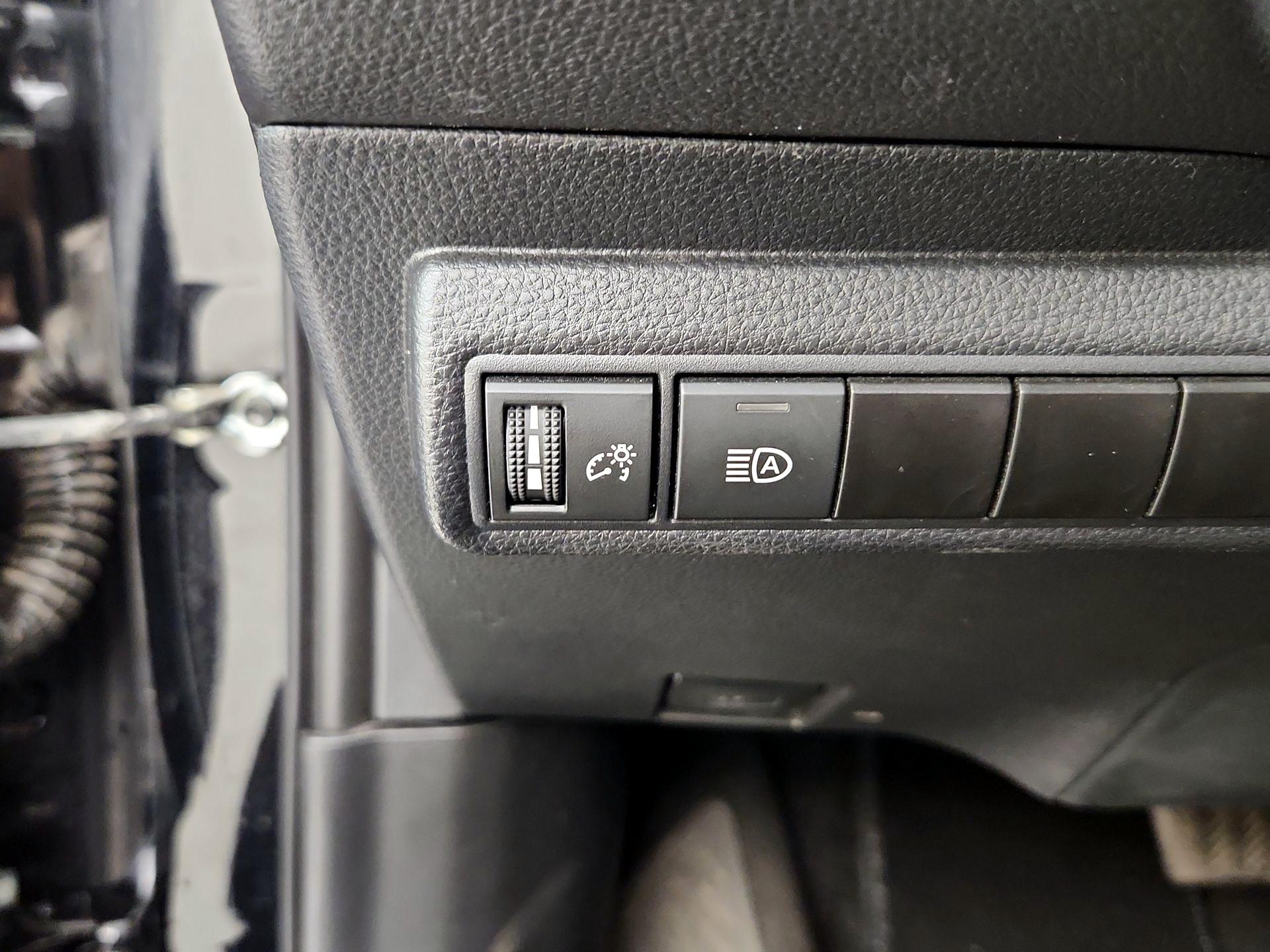 Thumbnail: 2024 Toyota Corolla - 13