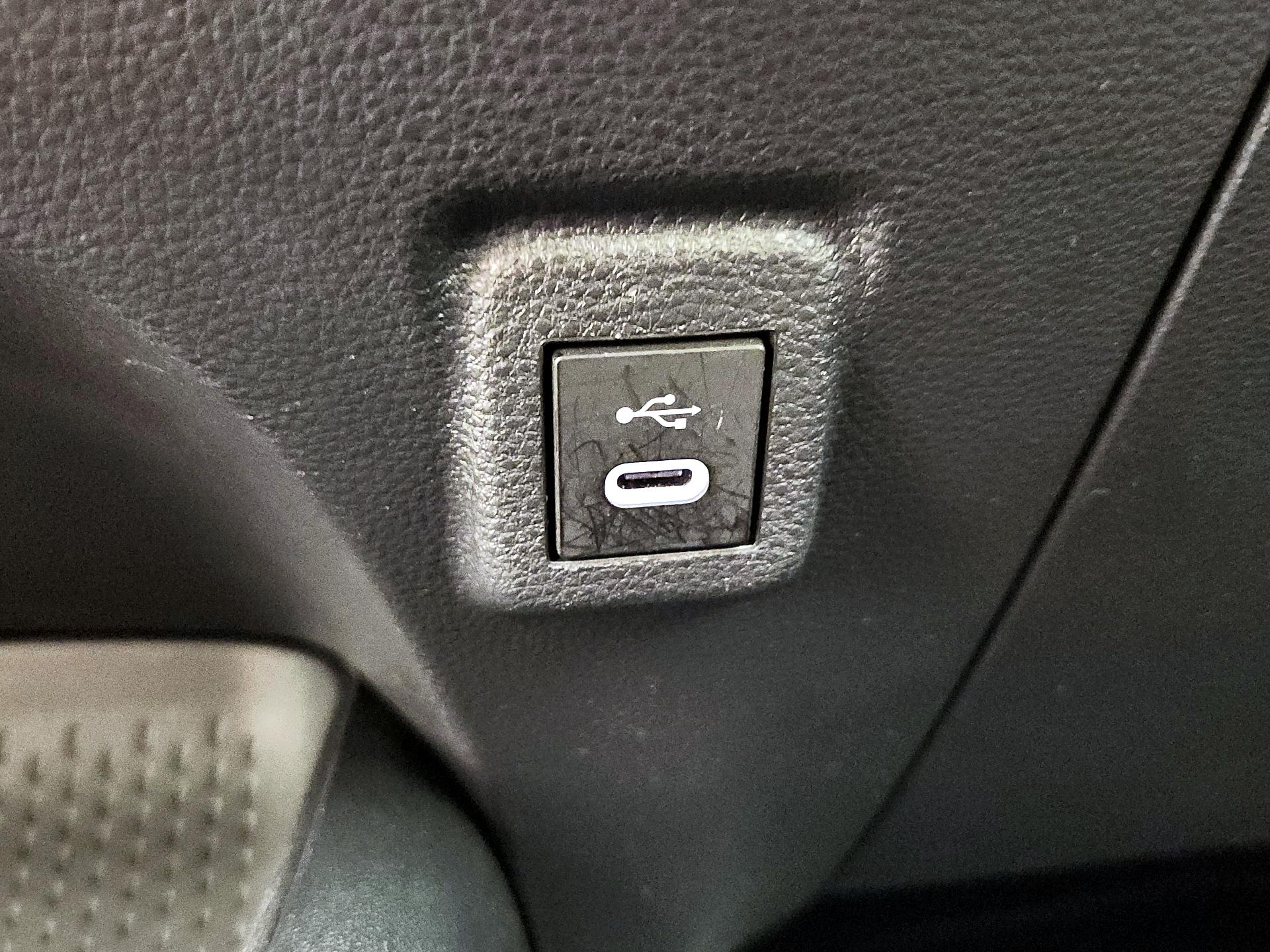 Thumbnail: 2024 Toyota Corolla - 18