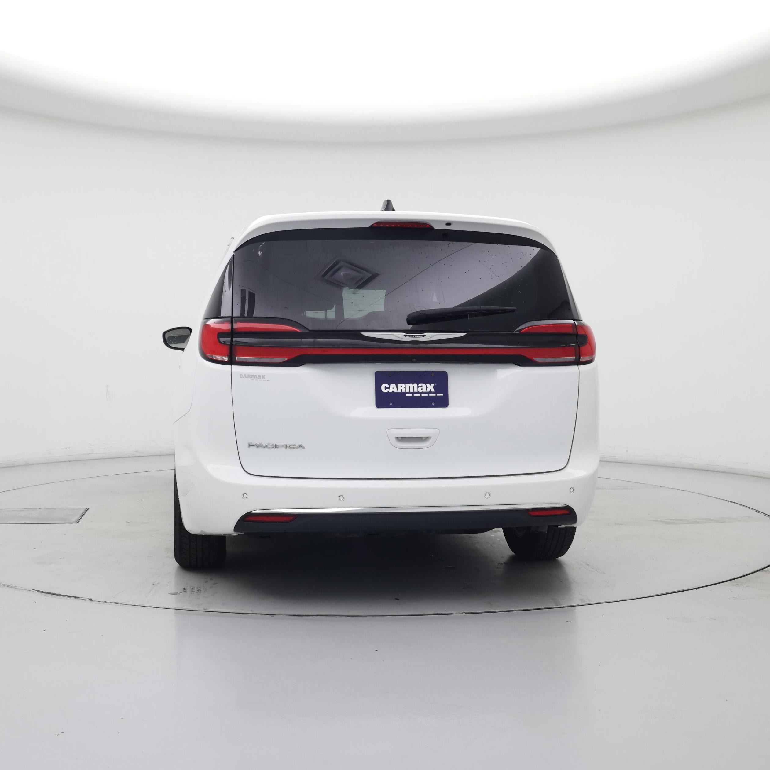 Thumbnail: 2023 Chrysler Pacifica - 6