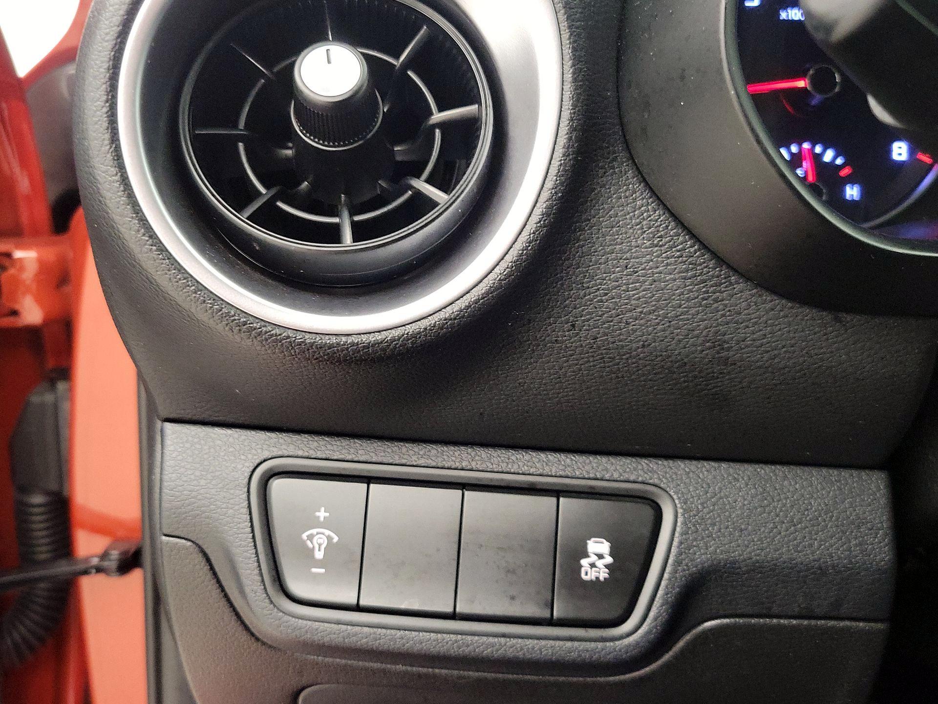 Thumbnail: 2023 Kia Forte - 13