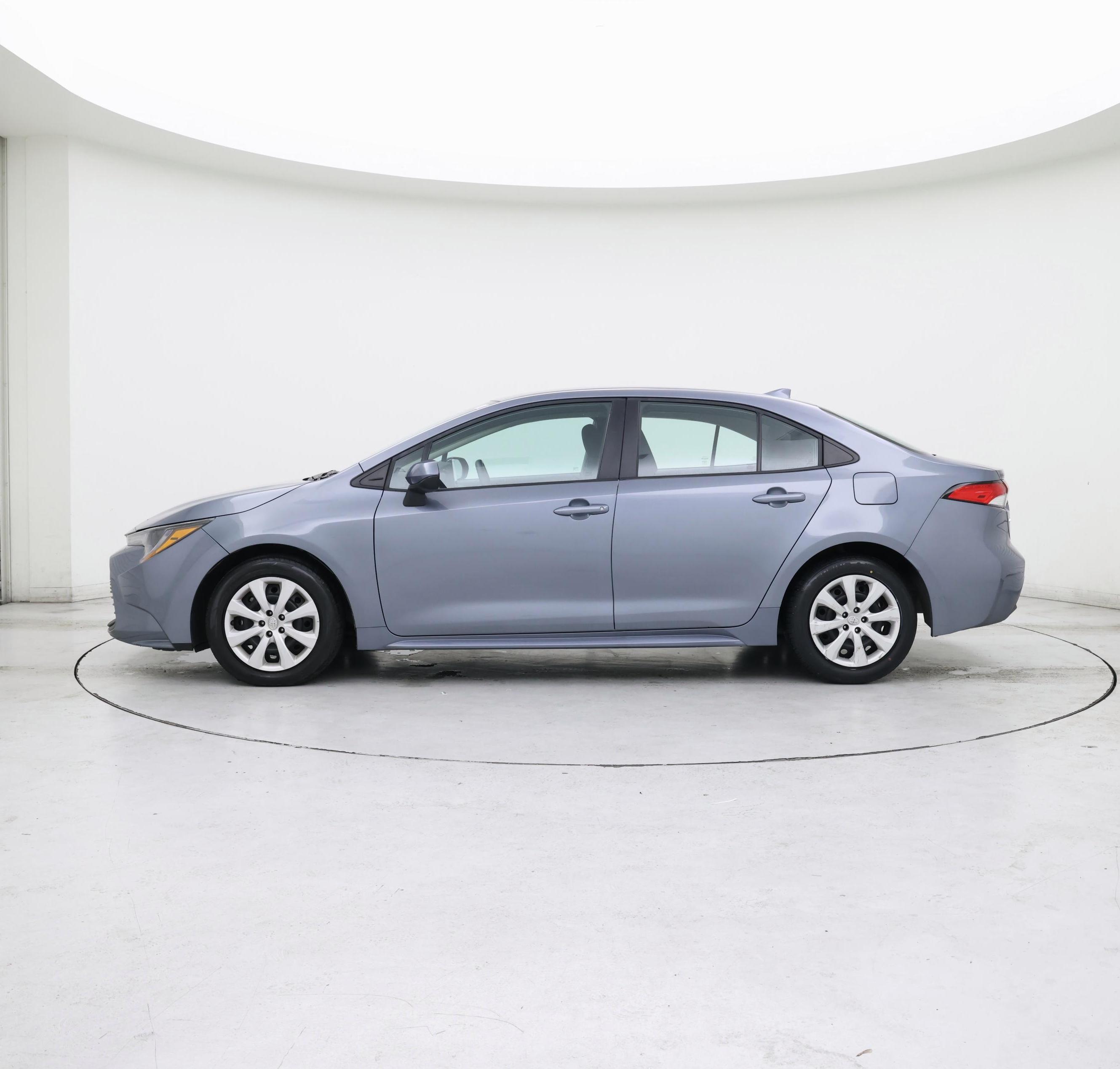 Thumbnail: 2024 Toyota Corolla - 3