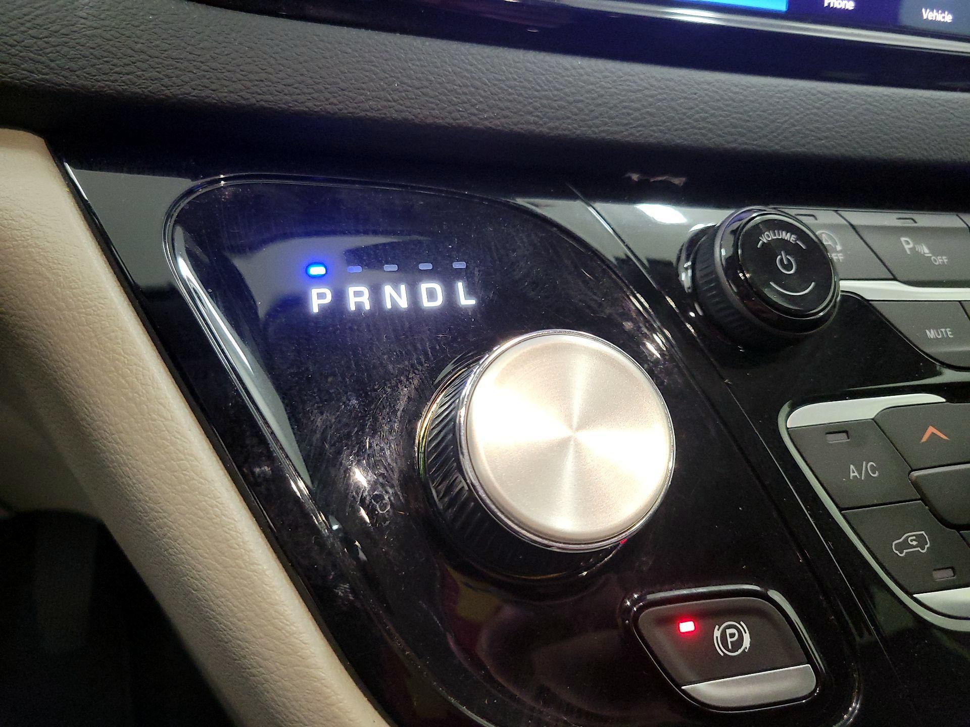 Thumbnail: 2023 Chrysler Pacifica - 17