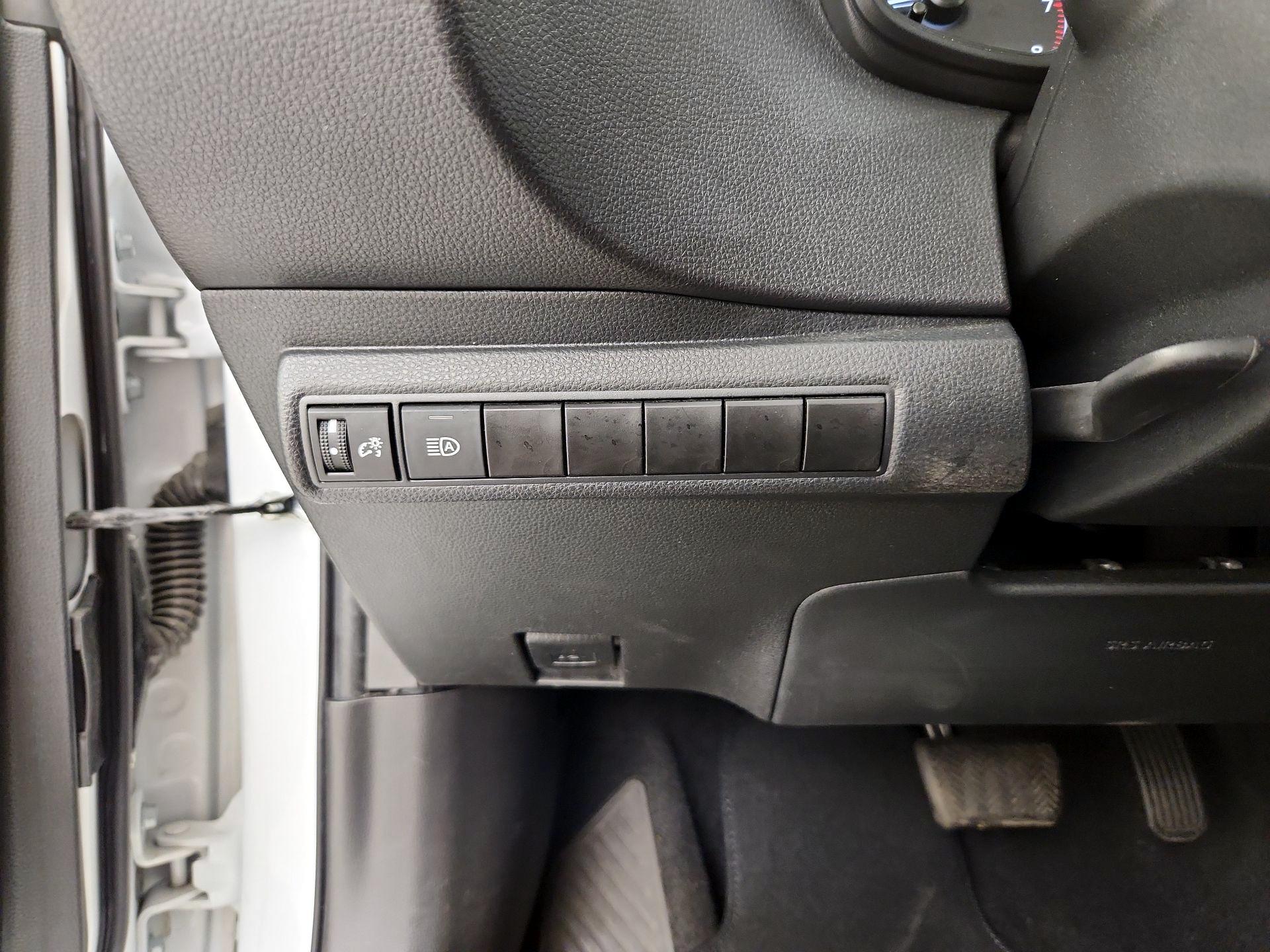 Thumbnail: 2024 Toyota Corolla - 13