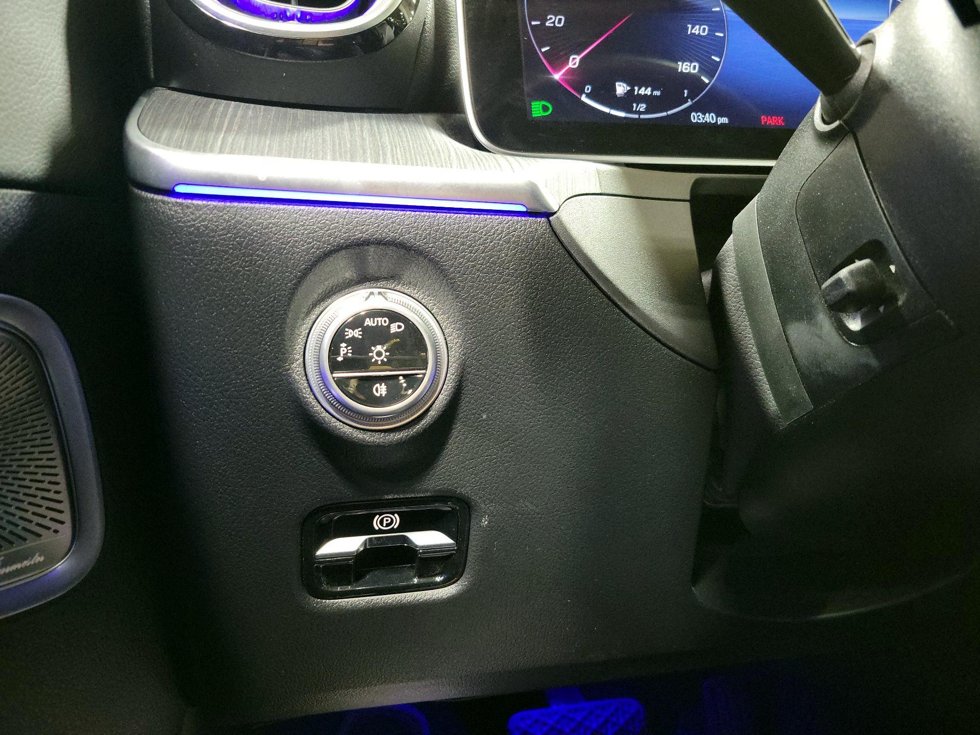 Thumbnail: 2022 Mercedes-Benz C-Class - 13