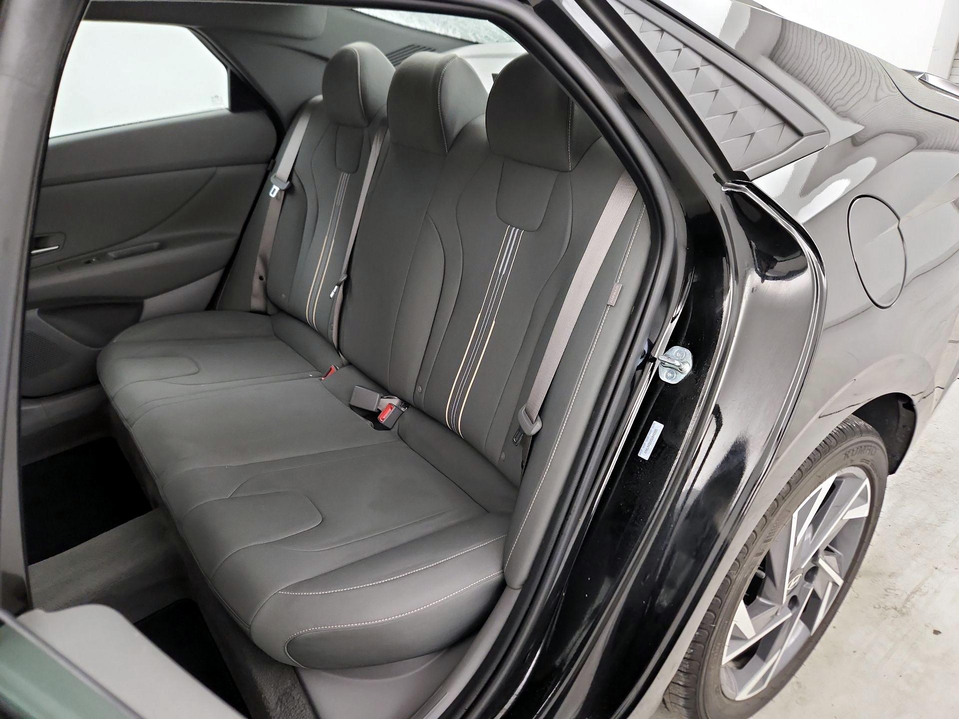 Thumbnail: 2025 Hyundai Elantra - 19