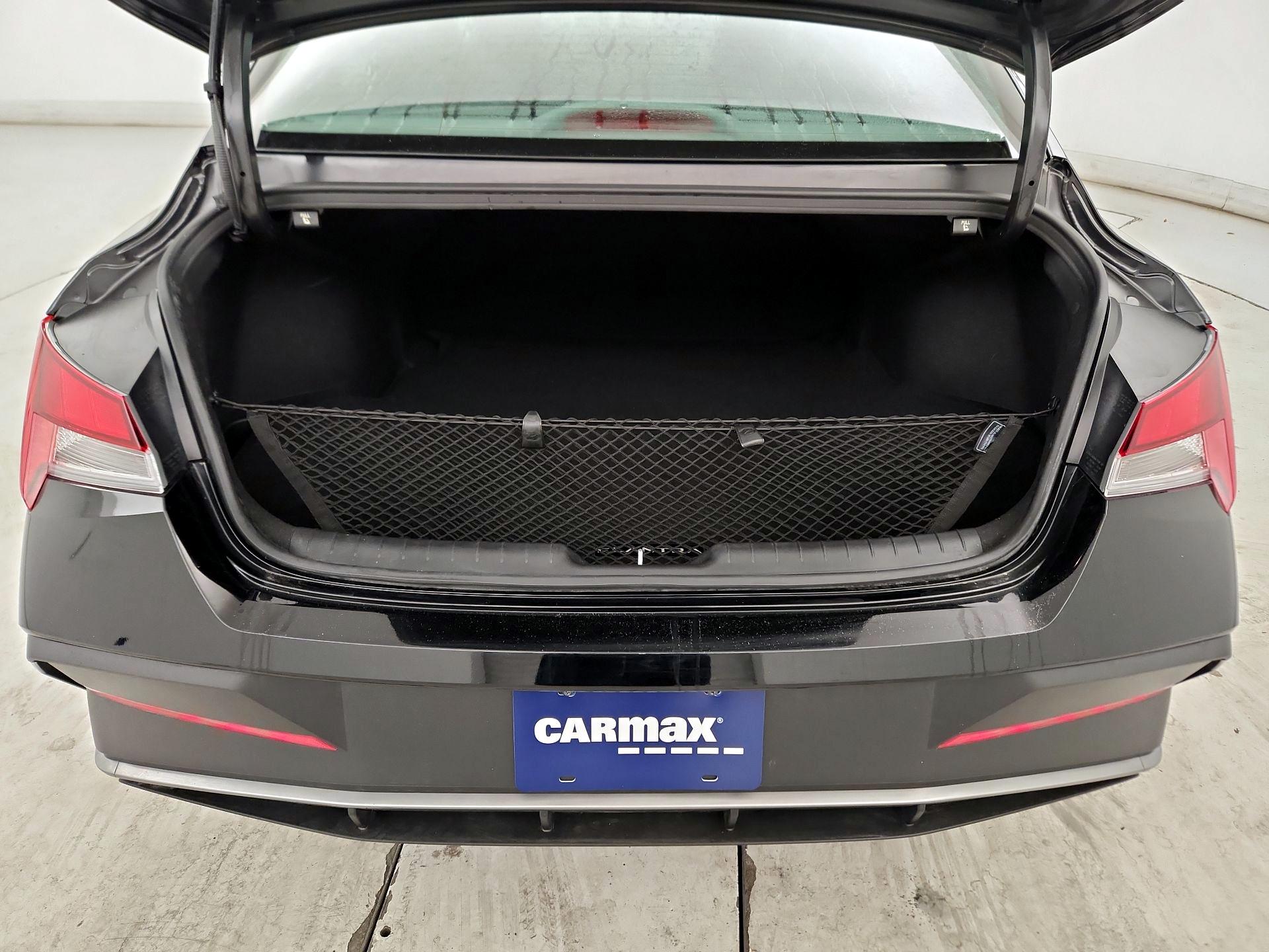 Thumbnail: 2025 Hyundai Elantra - 20